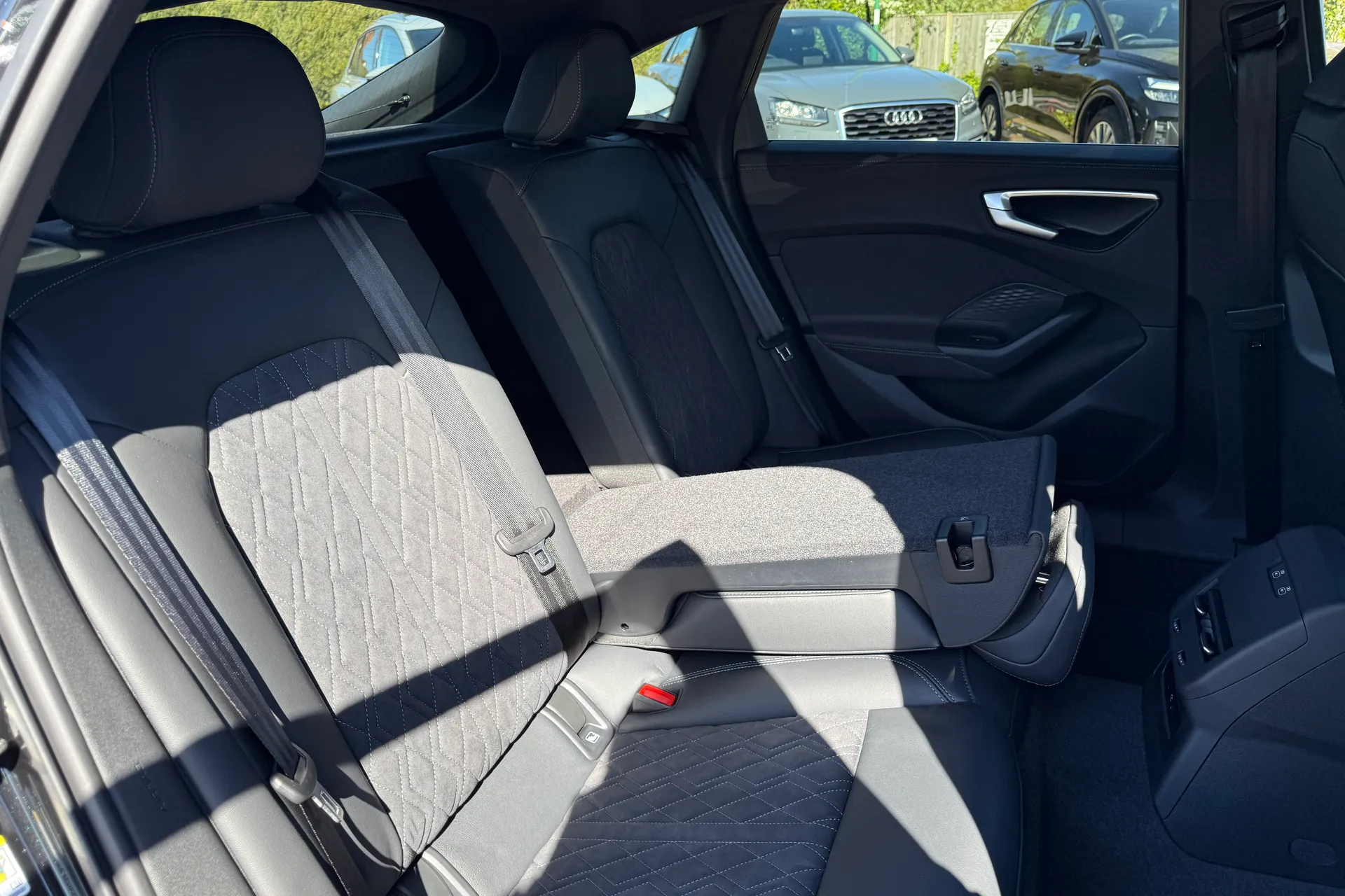 Audi A5 thumbnail image number 52