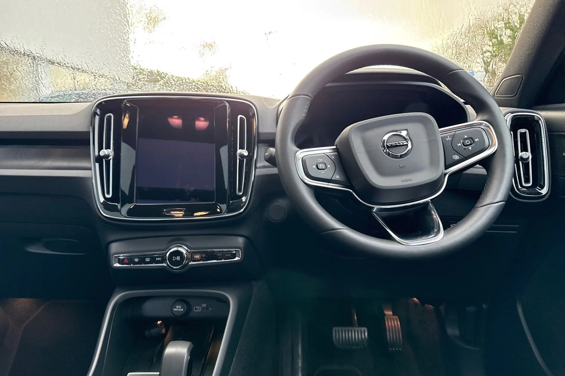 Volvo XC40 thumbnail image number 34