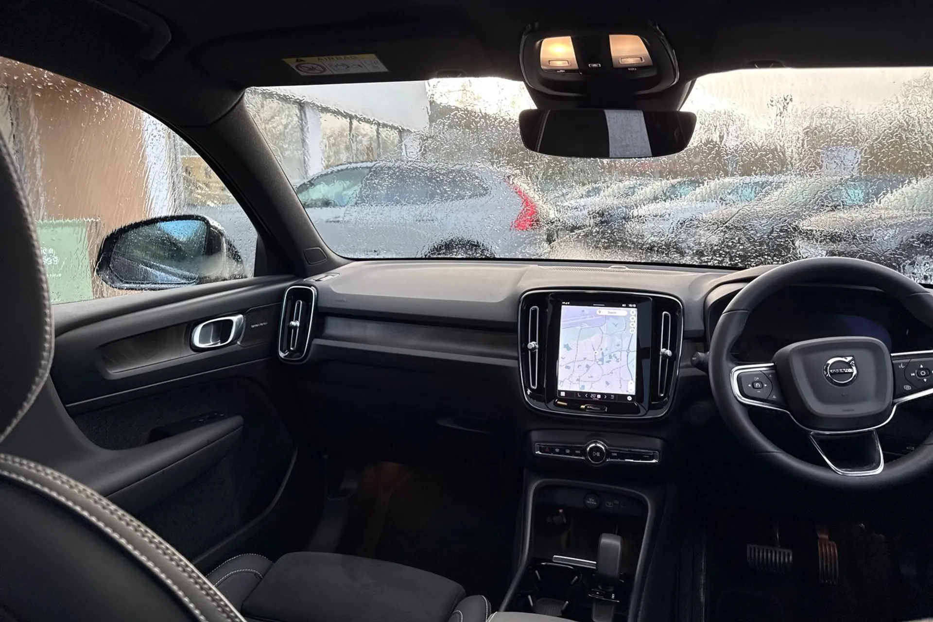 Volvo XC40 thumbnail image number 32