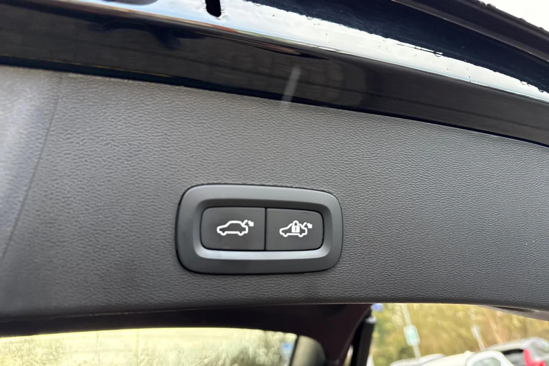 Volvo XC40 thumbnail image number 21