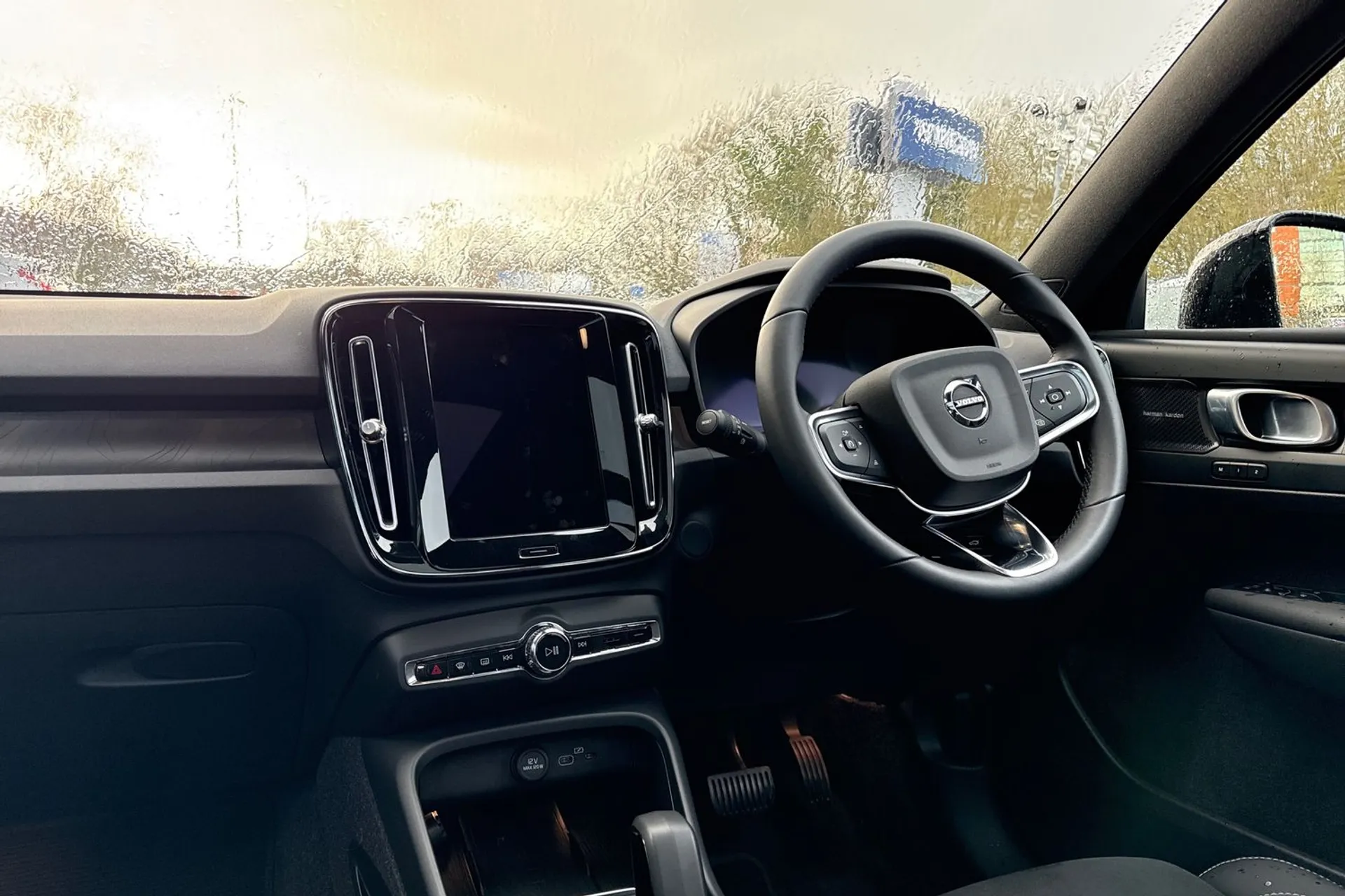 Volvo XC40 thumbnail image number 35