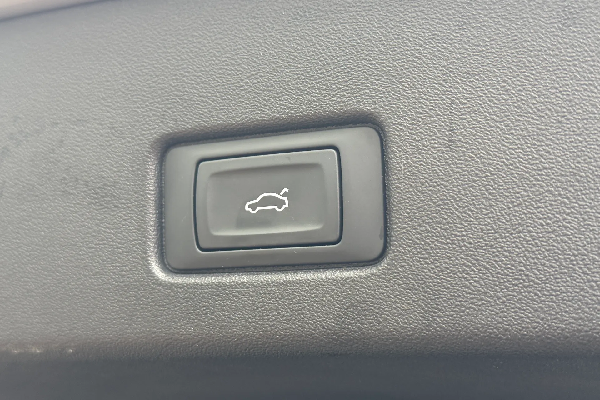 Audi Q4 thumbnail image number 42