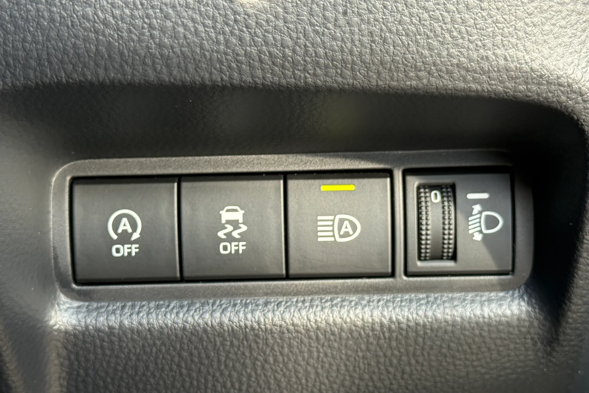 TOYOTA AYGO X thumbnail image number 18