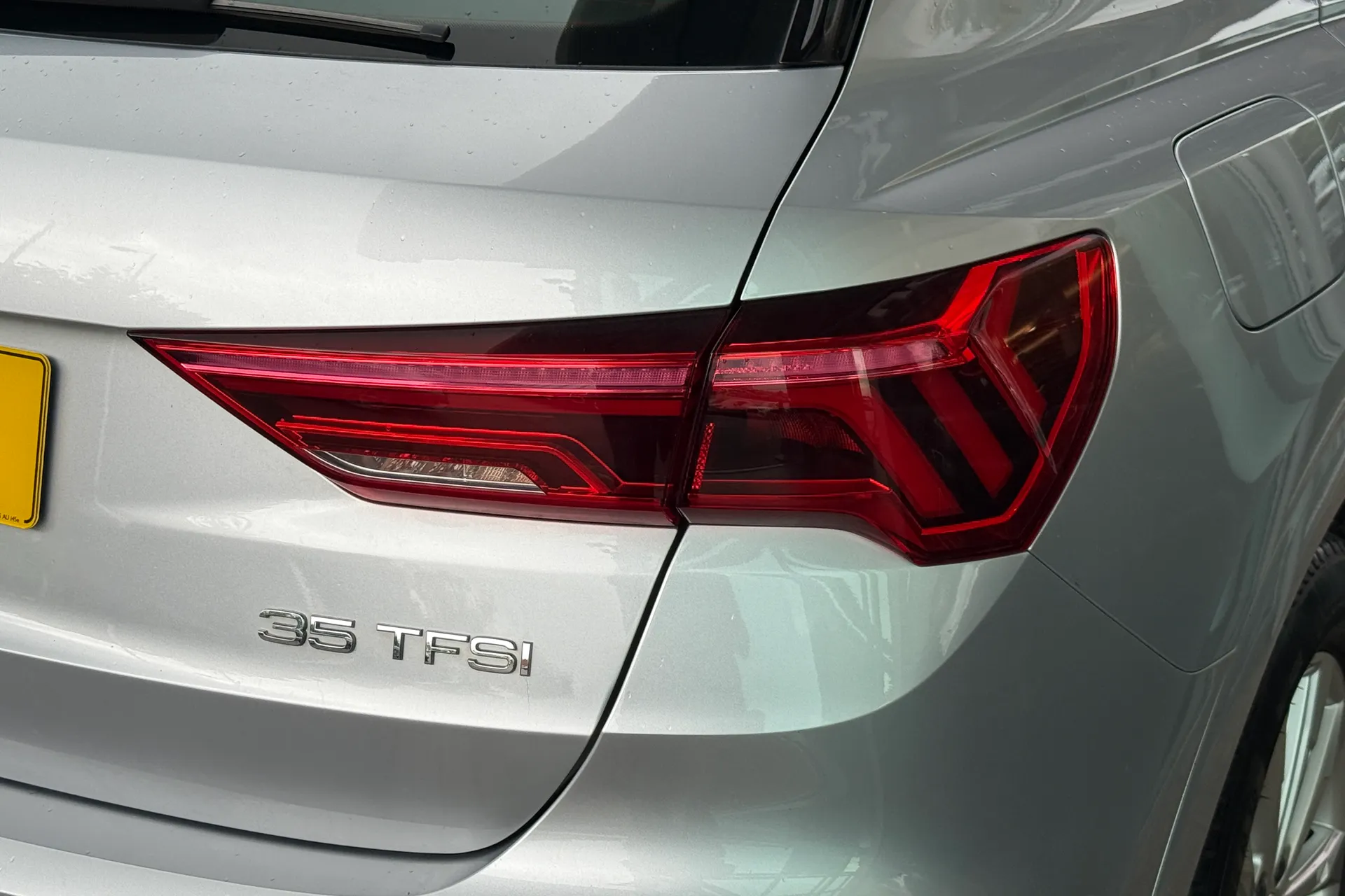 Audi Q3 thumbnail image number 45