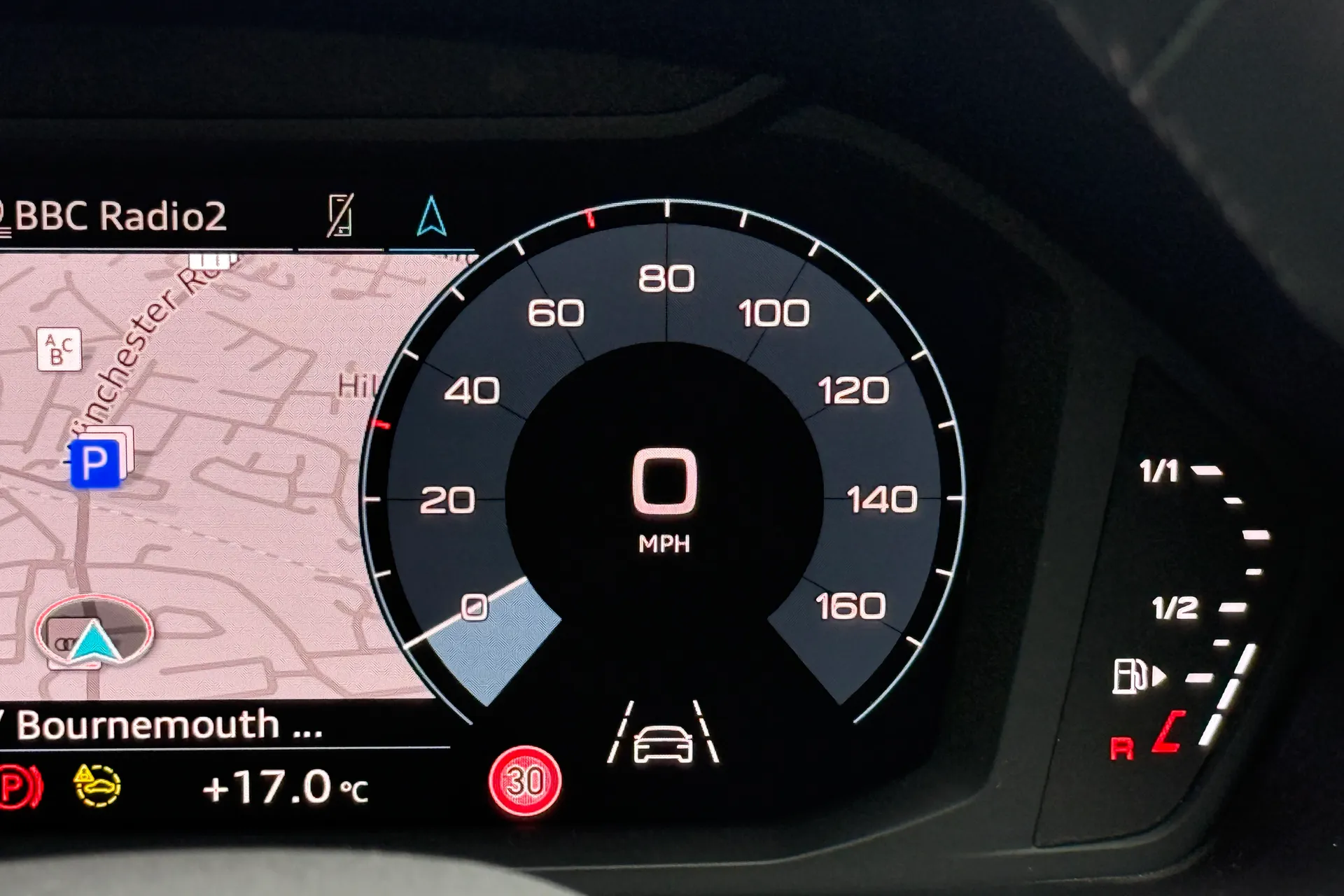 Audi Q3 thumbnail image number 60