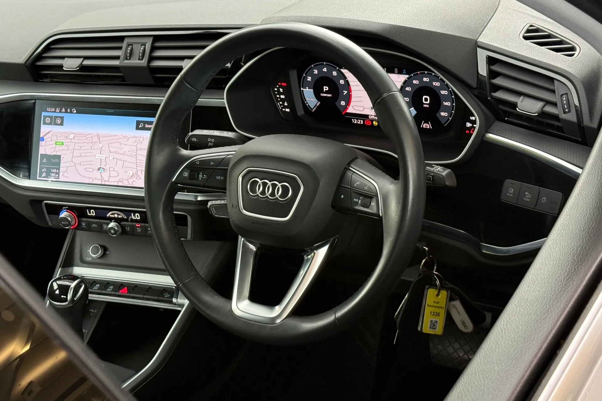 Audi Q3 thumbnail image number 34