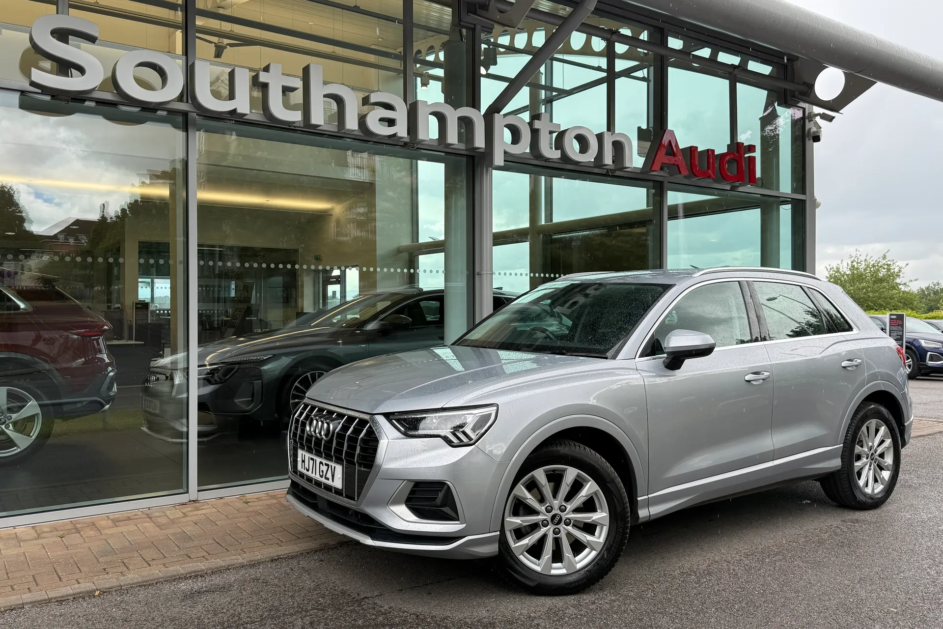Audi Q3 thumbnail image number 57
