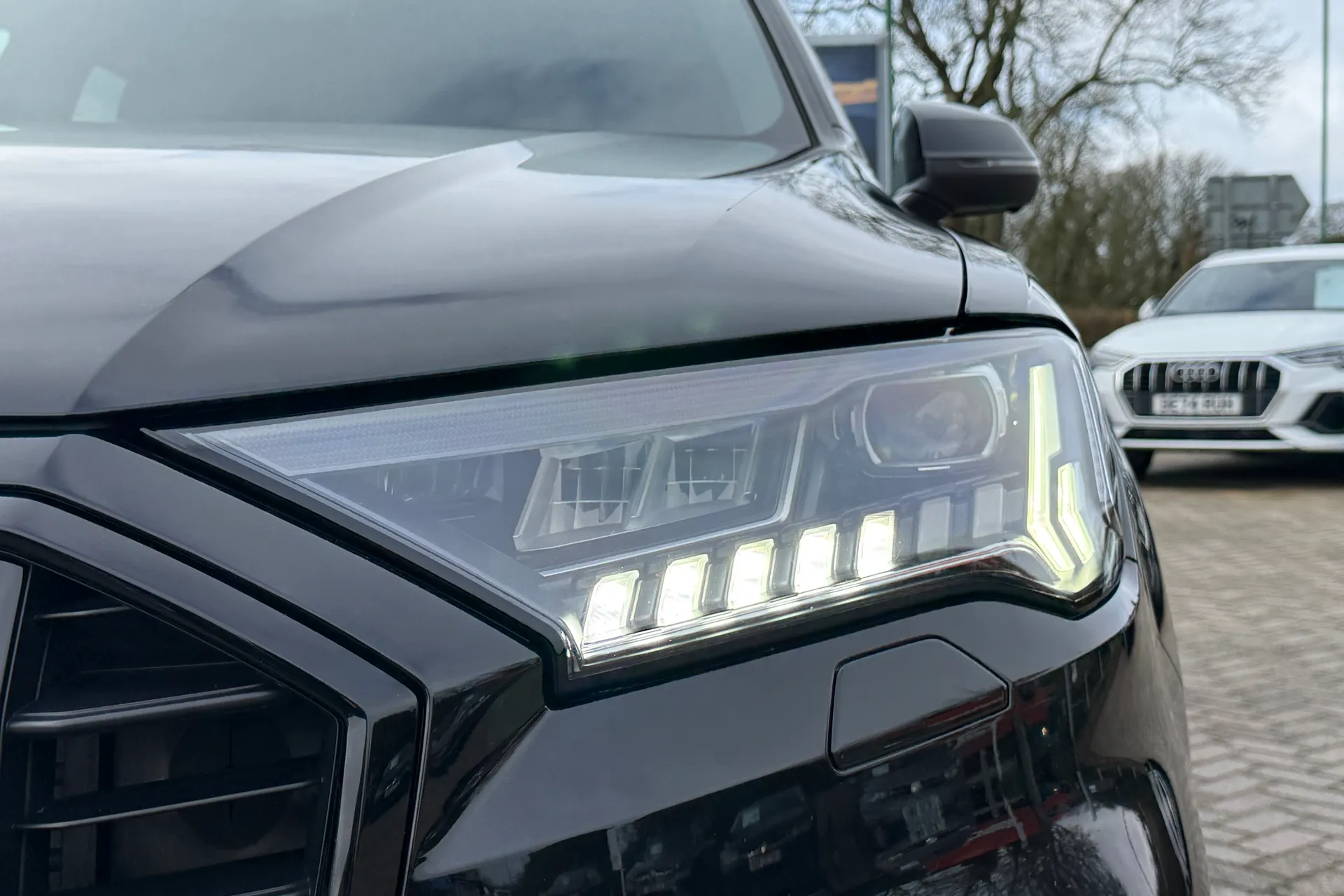 Audi Q7 thumbnail image number 59