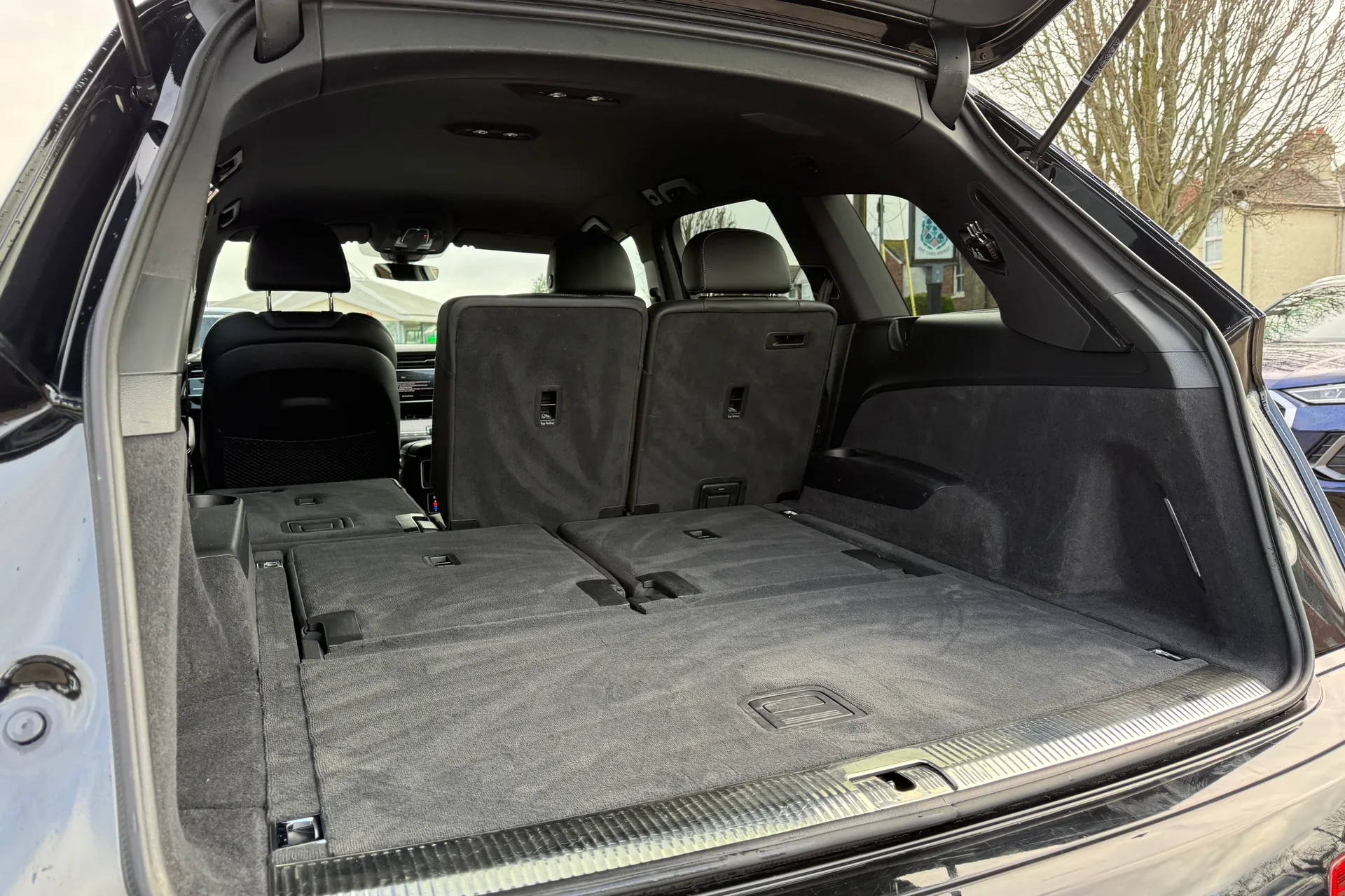 Audi Q7 thumbnail image number 56