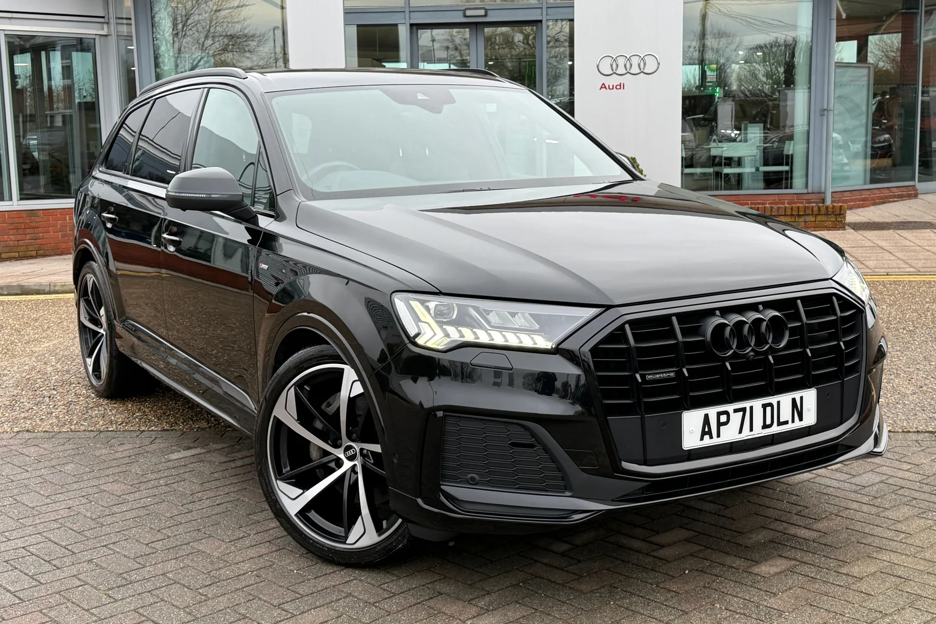 Audi Q7 thumbnail image number 18