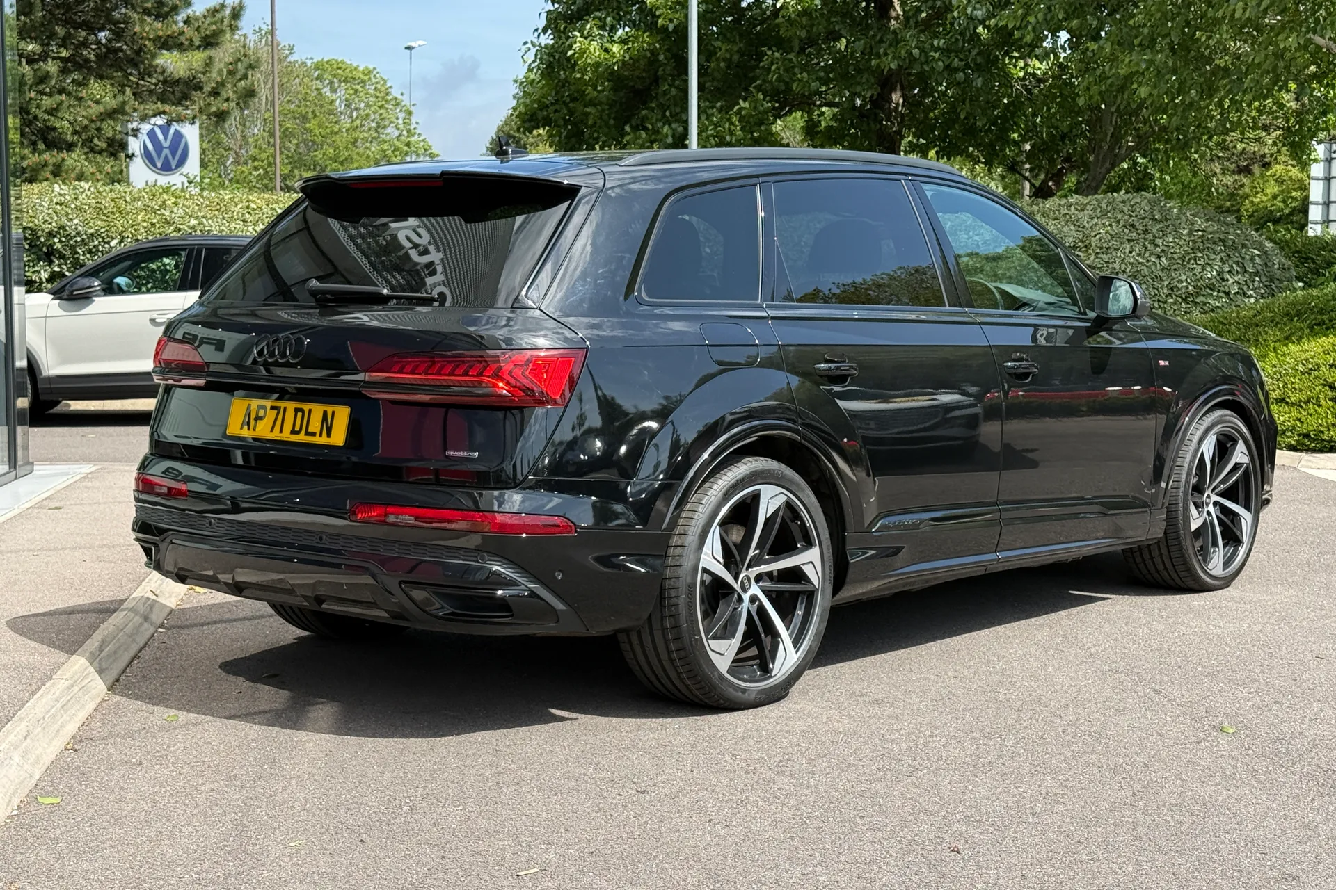 Audi Q7 thumbnail image number 13