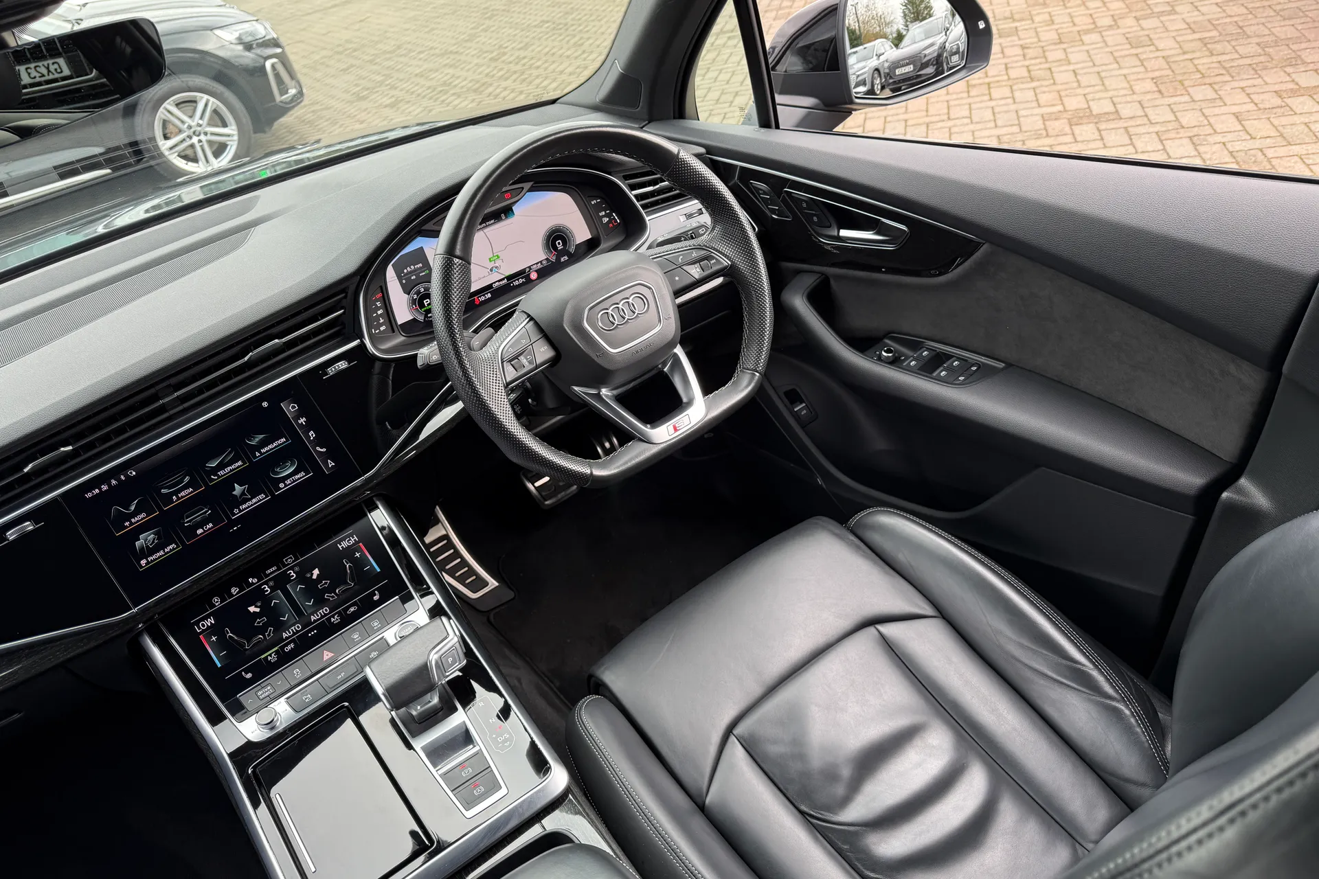 Audi Q7 thumbnail image number 59