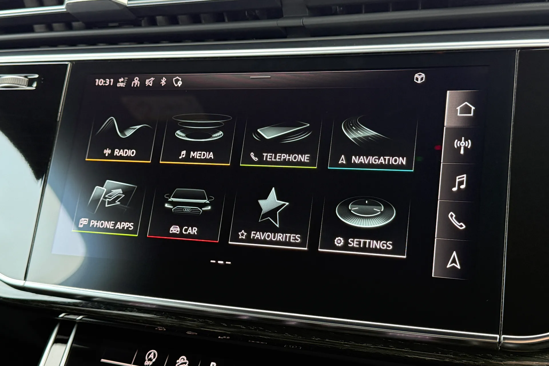 Audi Q7 thumbnail image number 31