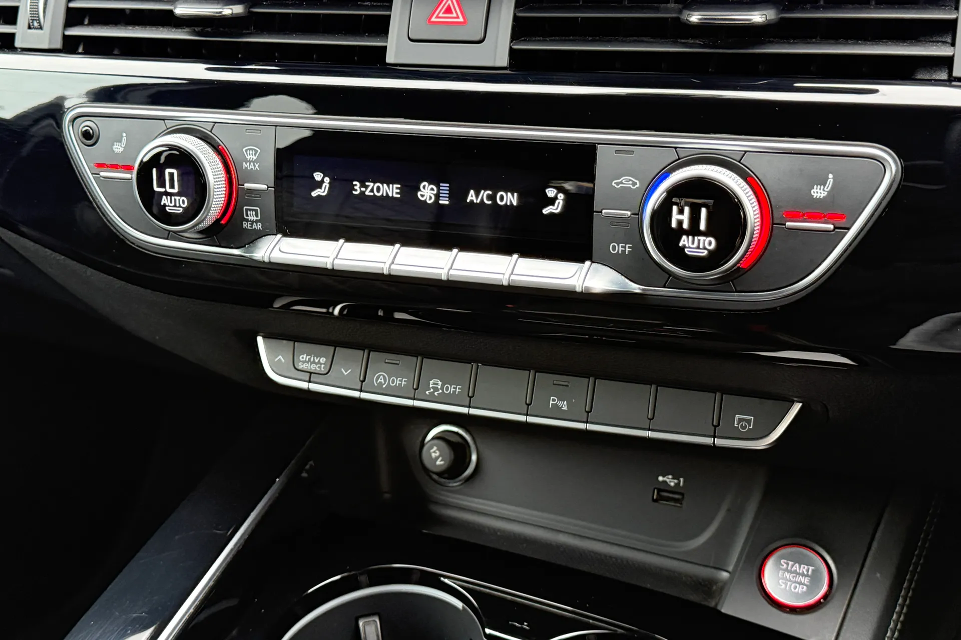 Audi A4 thumbnail image number 15