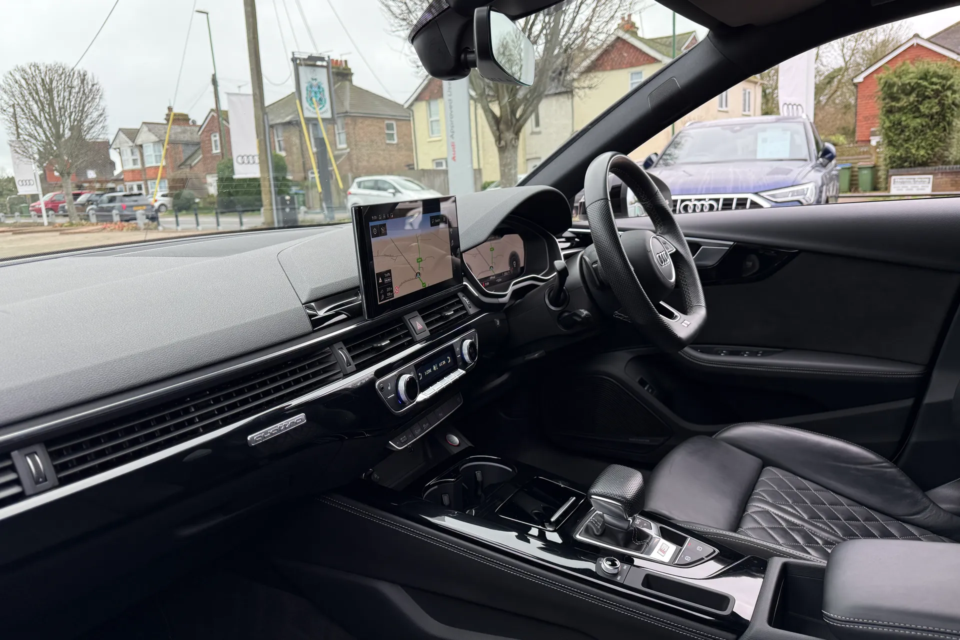 Audi A4 thumbnail image number 29