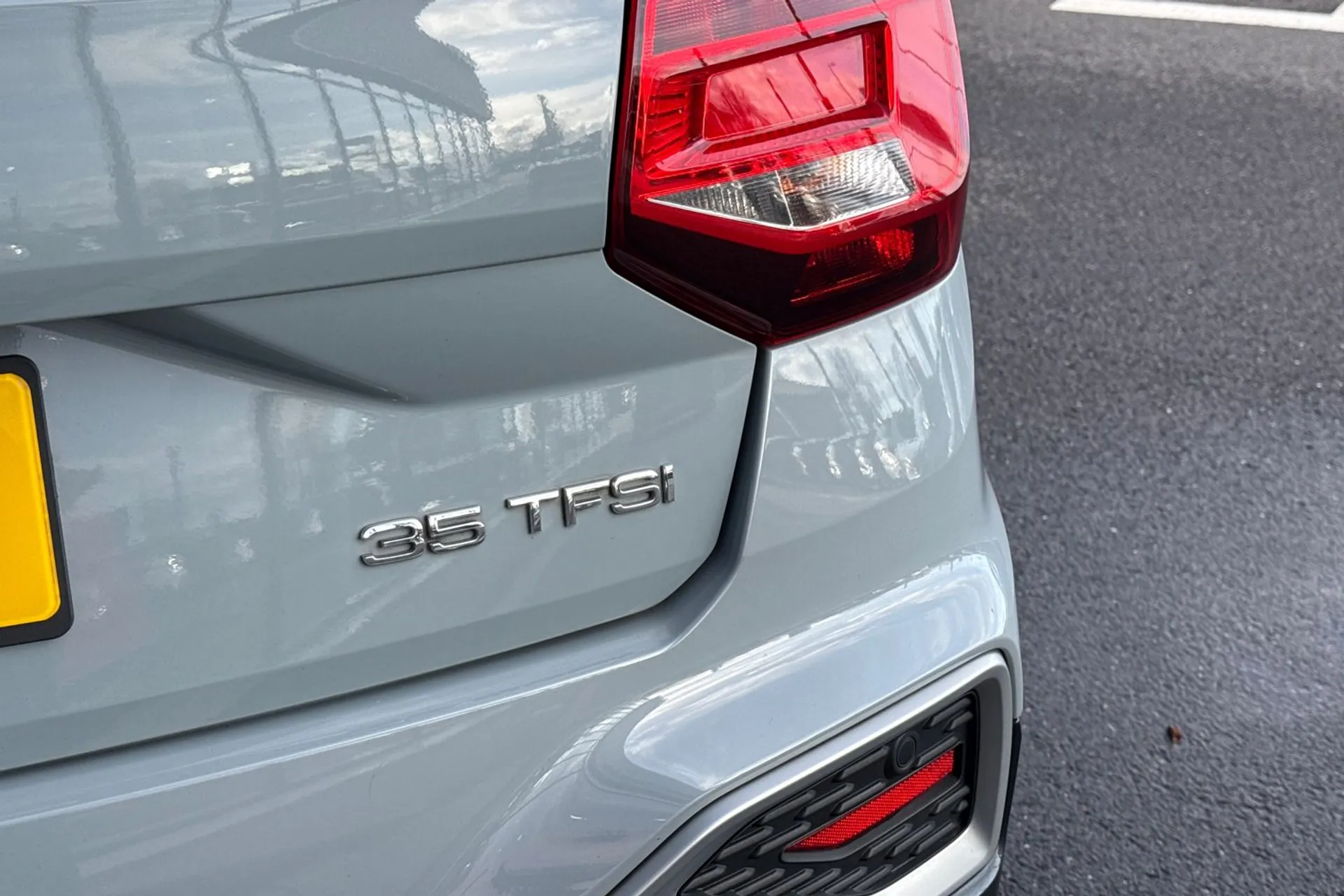 Audi Q2 thumbnail image number 43