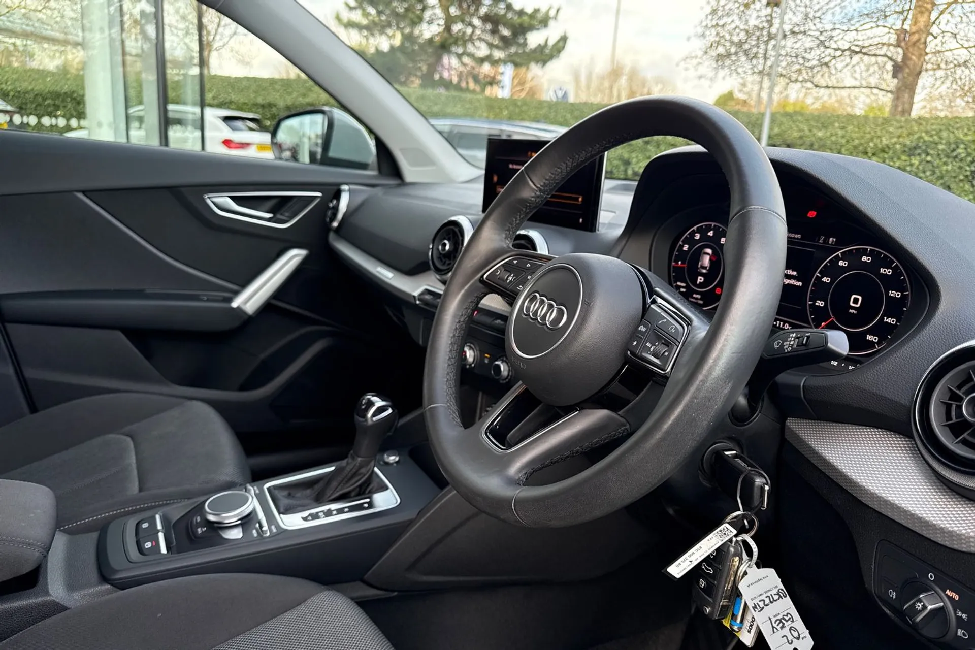 Audi Q2 thumbnail image number 27