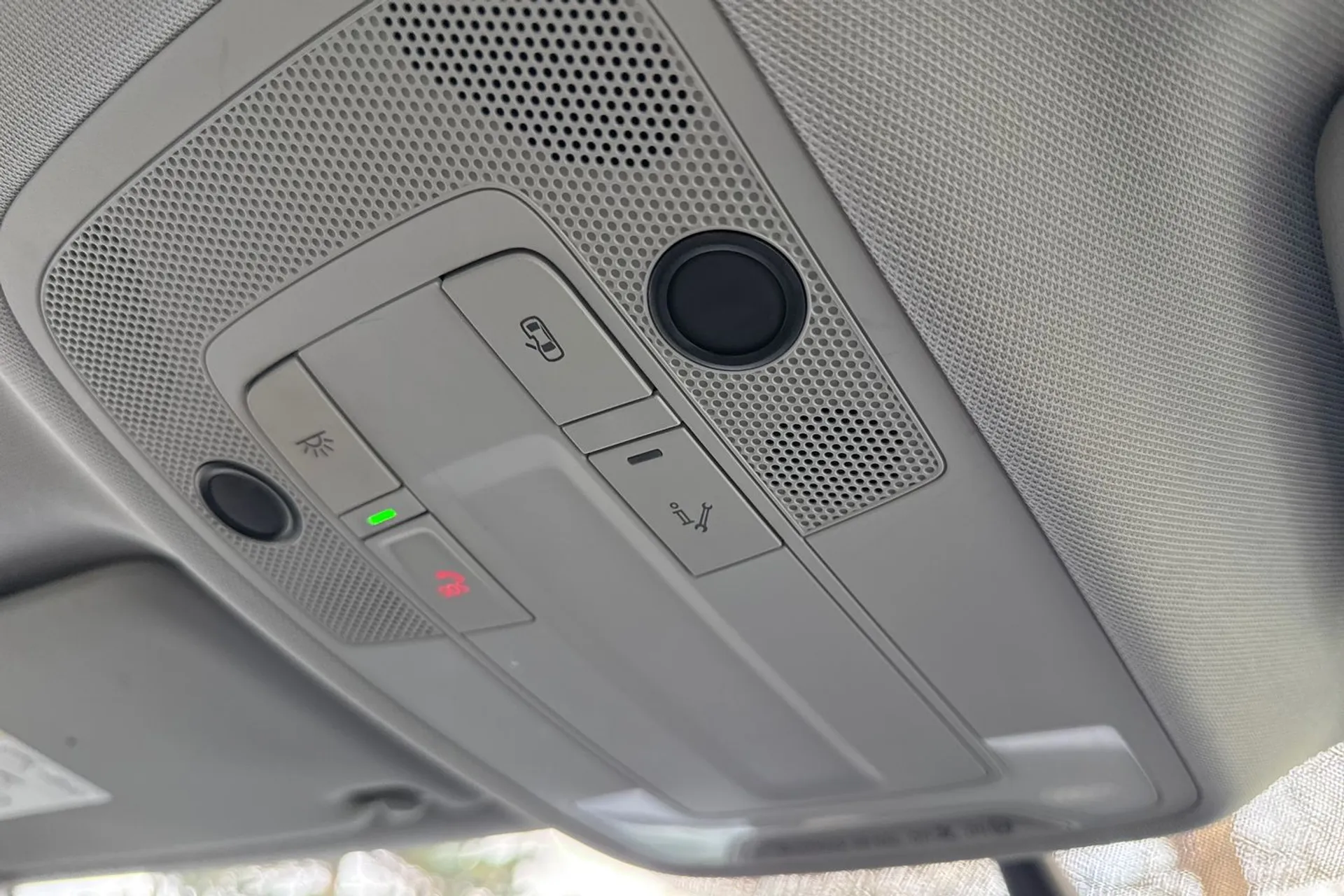 Audi Q2 thumbnail image number 41