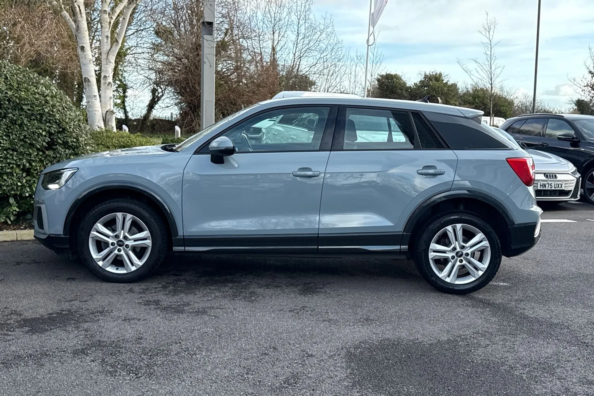 Audi Q2 thumbnail image number 16