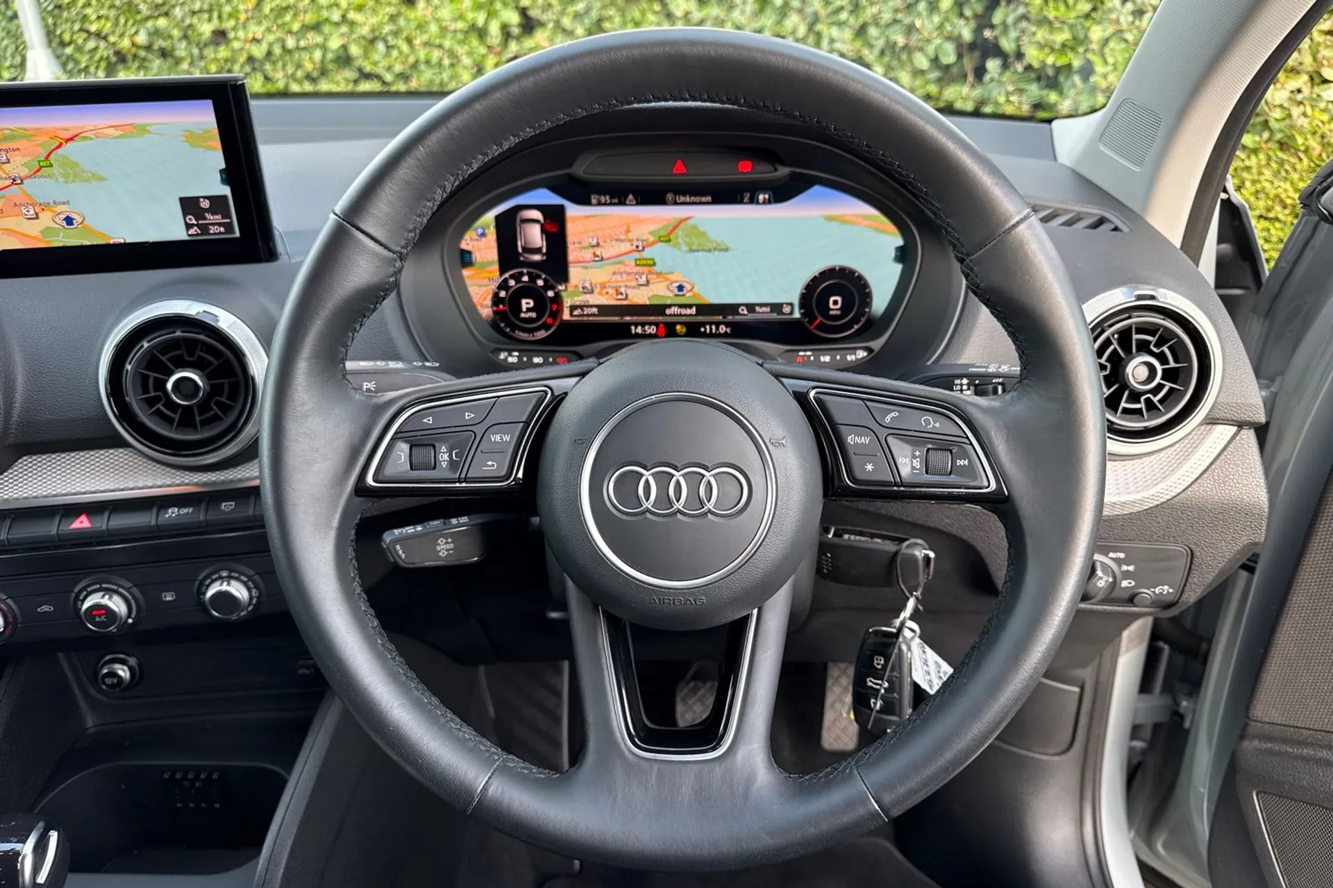 Audi Q2 thumbnail image number 6