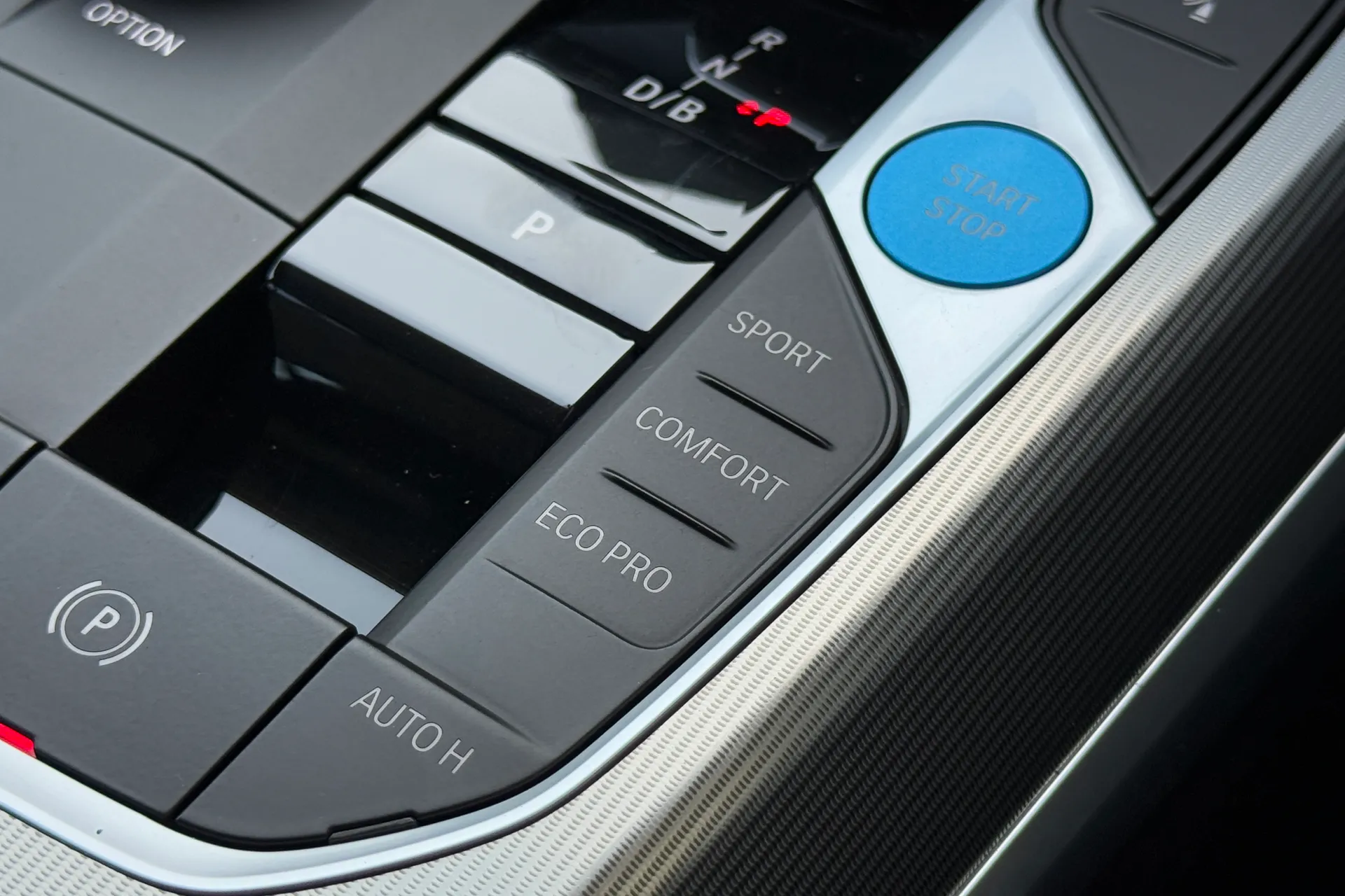 BMW I4 thumbnail image number 16