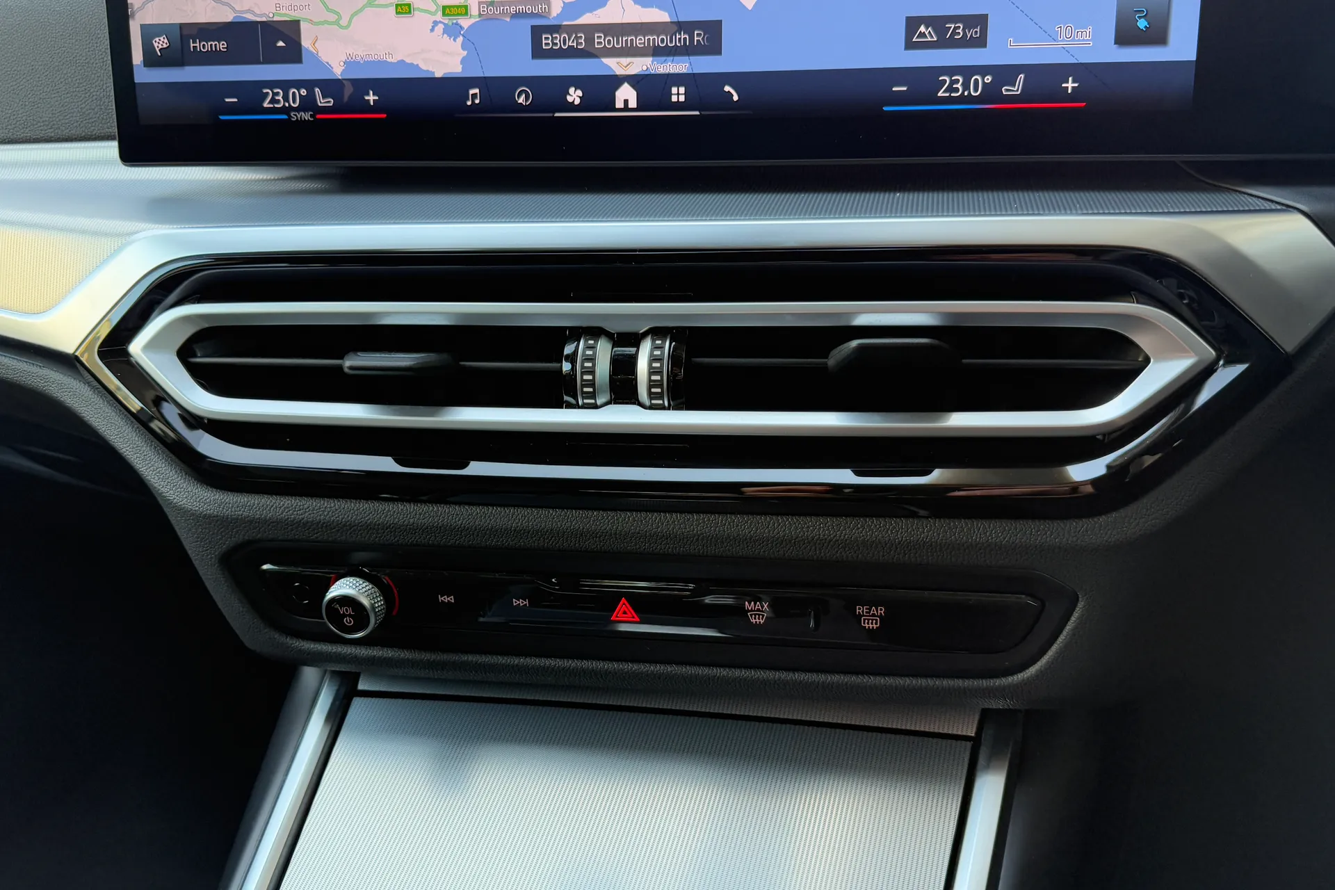 BMW I4 thumbnail image number 22