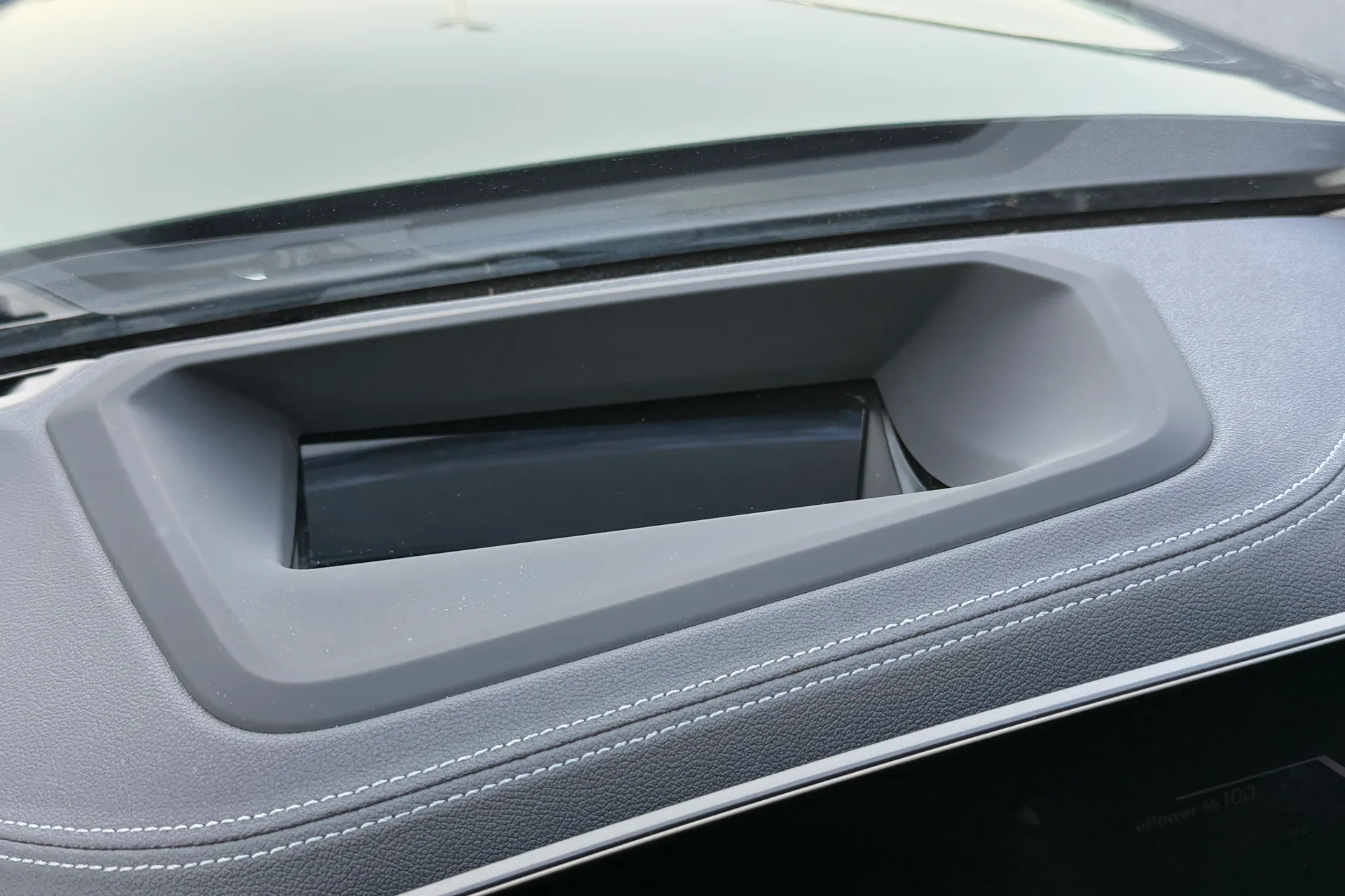 BMW I4 thumbnail image number 52