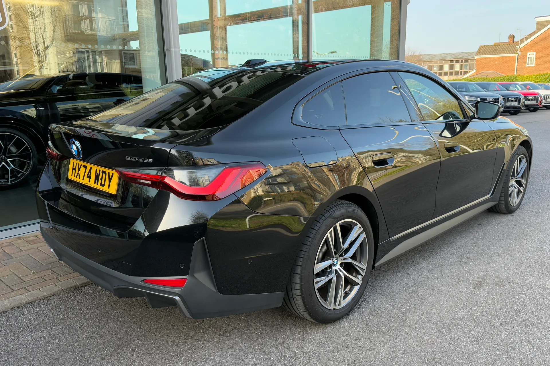 BMW I4 thumbnail image number 53