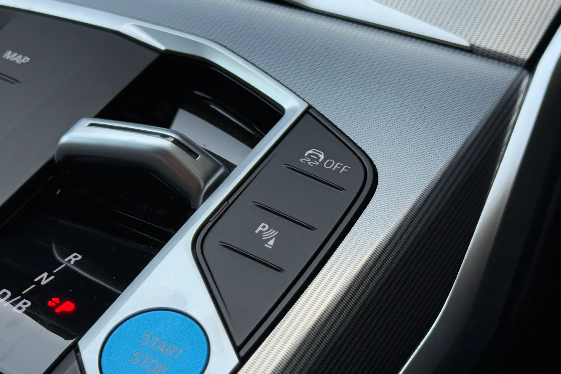 BMW I4 thumbnail image number 19