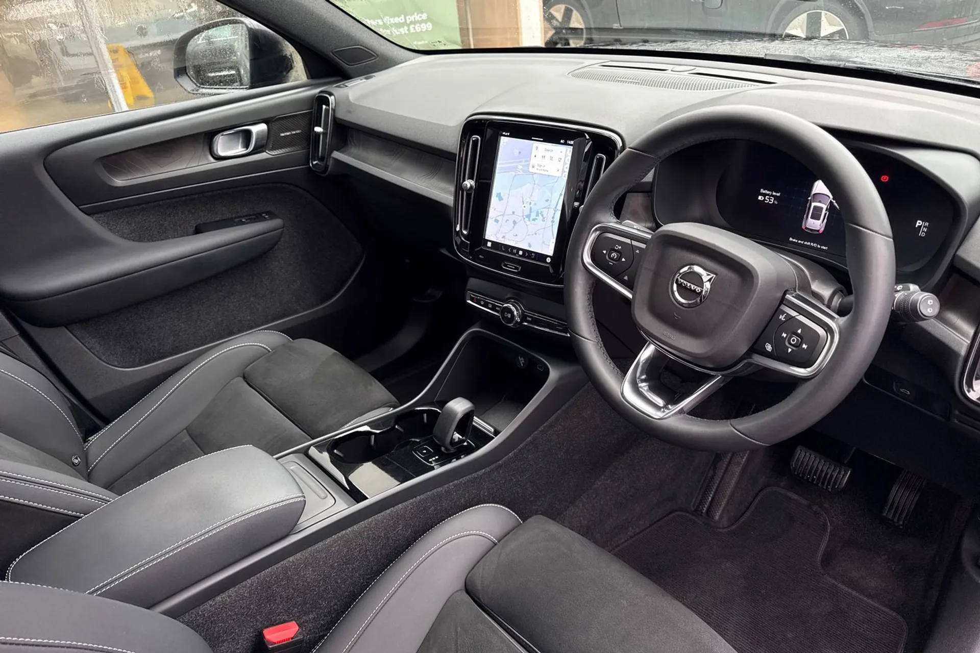 Volvo XC40 thumbnail image number 6