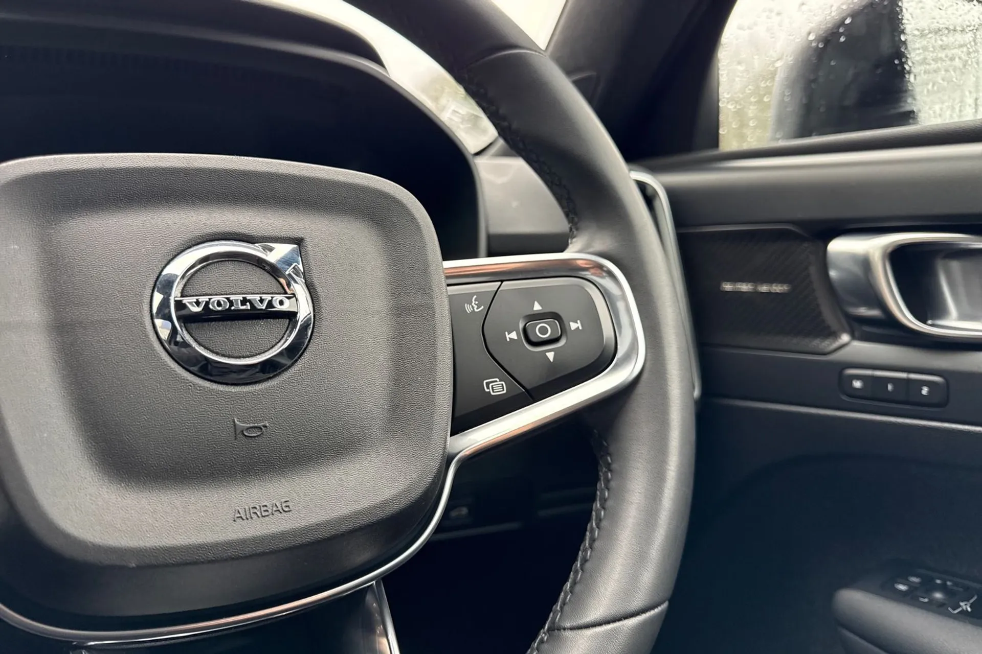 Volvo XC40 thumbnail image number 37