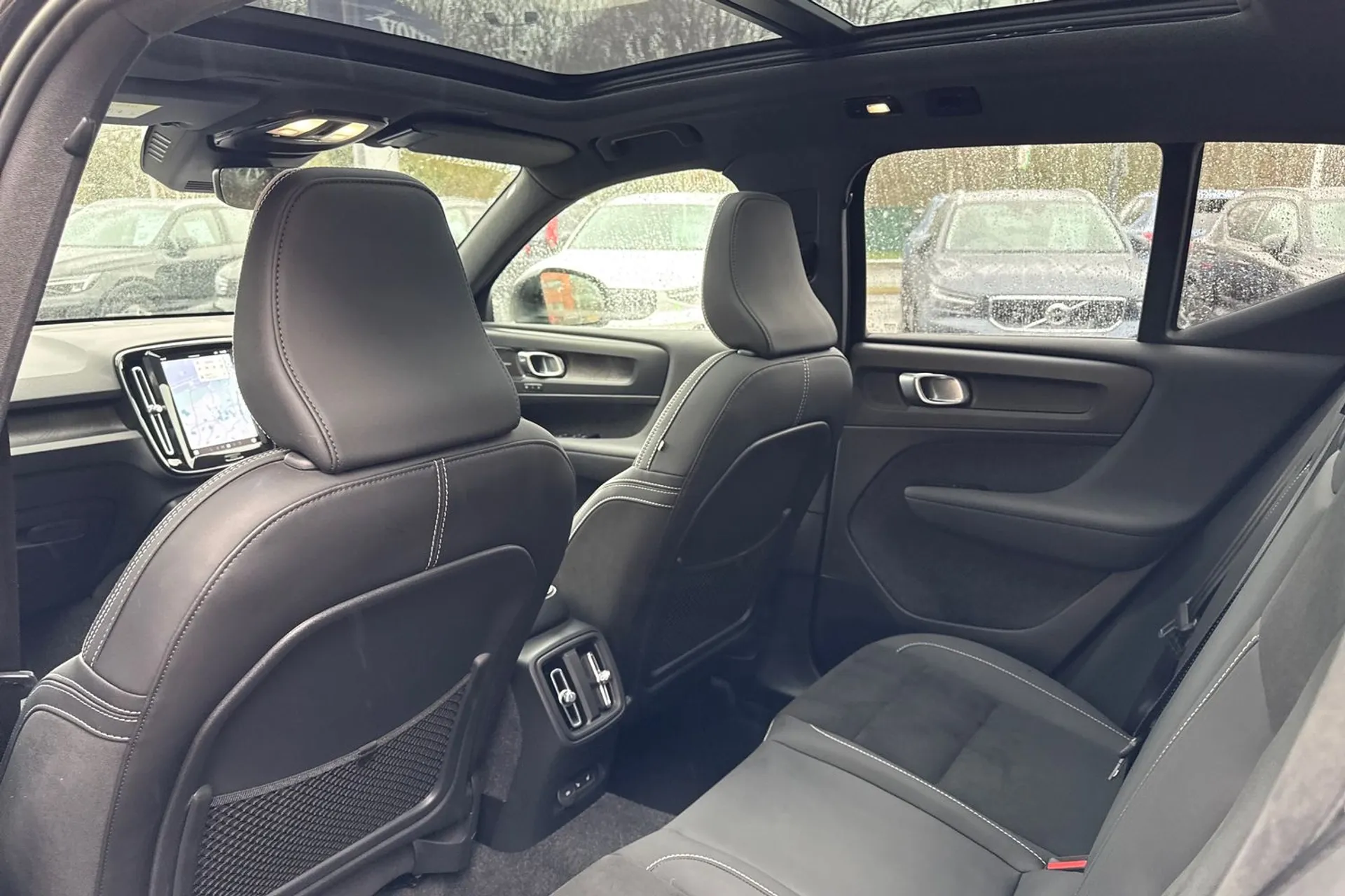 Volvo XC40 thumbnail image number 31