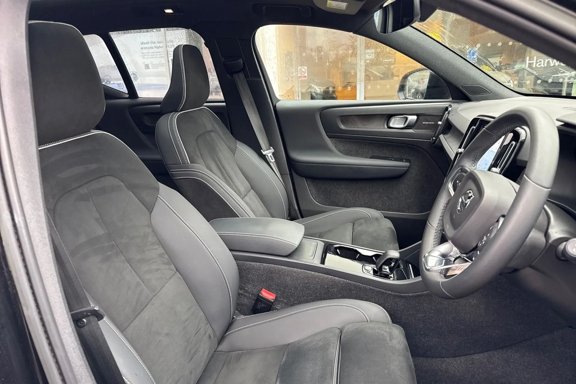 Volvo XC40 thumbnail image number 26