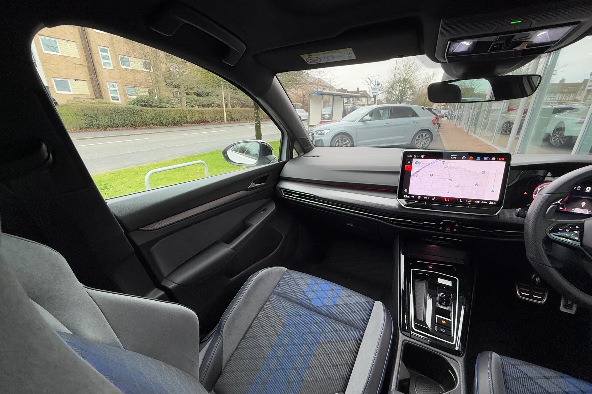 VOLKSWAGEN GOLF thumbnail image number 44