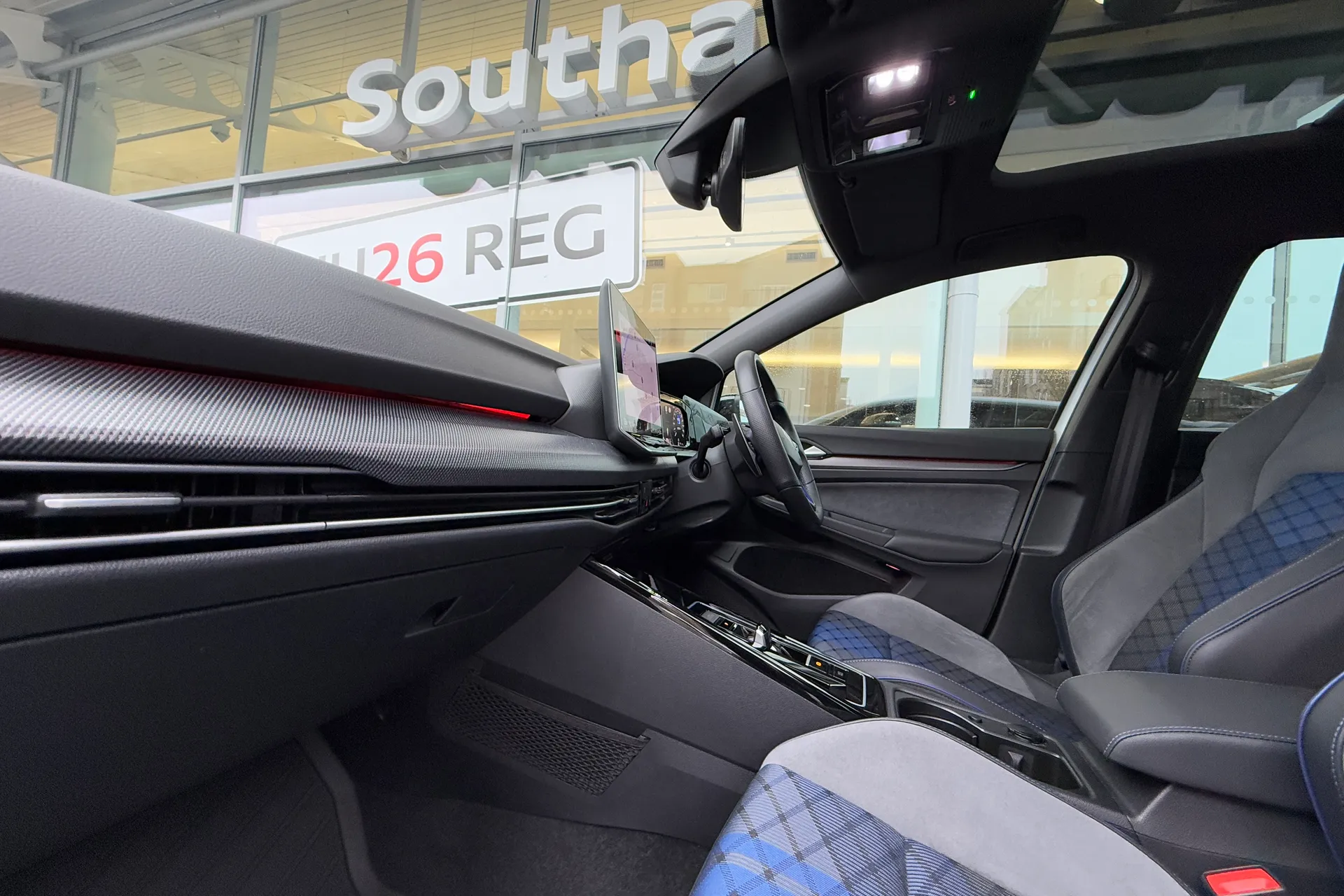 VOLKSWAGEN GOLF thumbnail image number 8