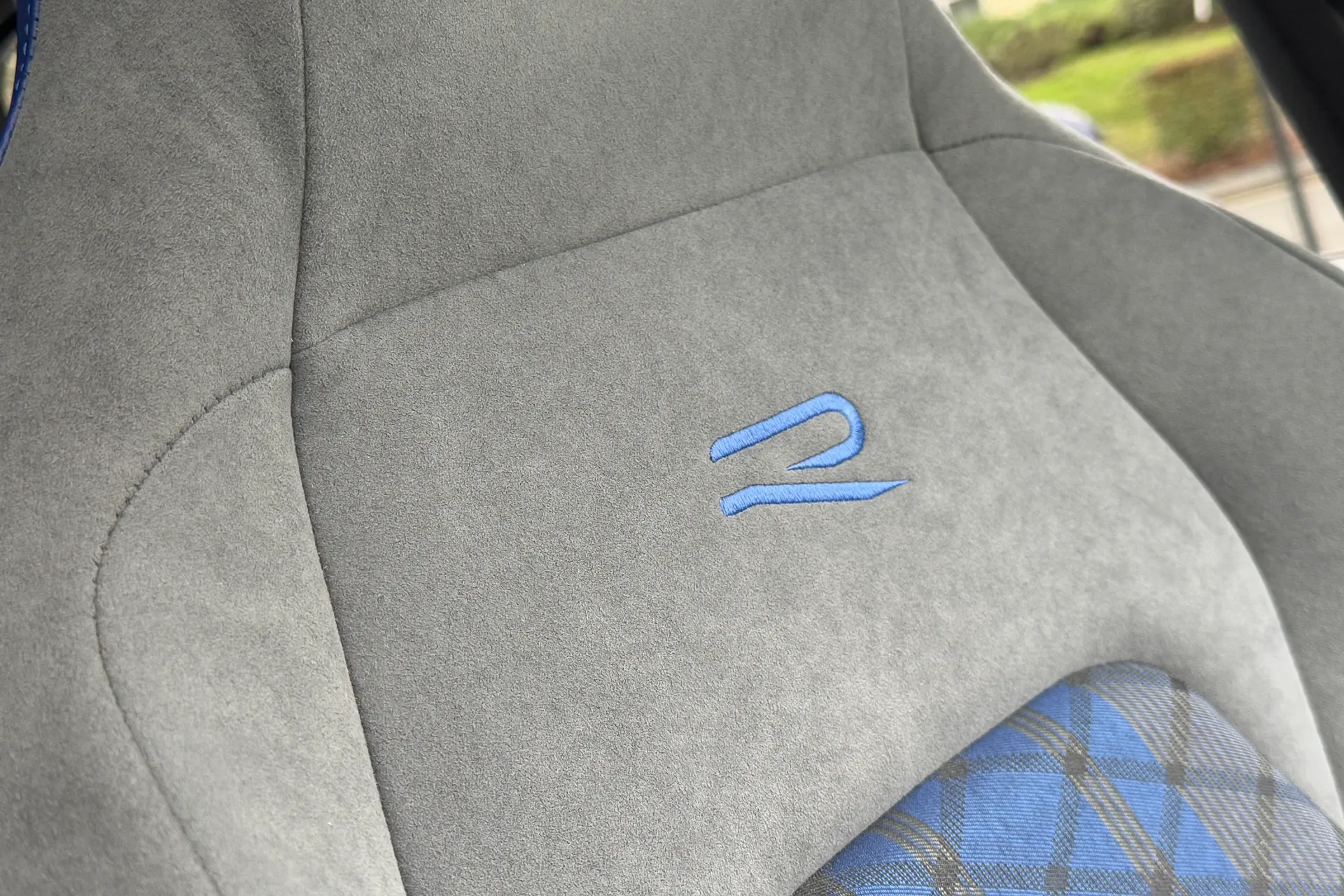 VOLKSWAGEN GOLF thumbnail image number 30