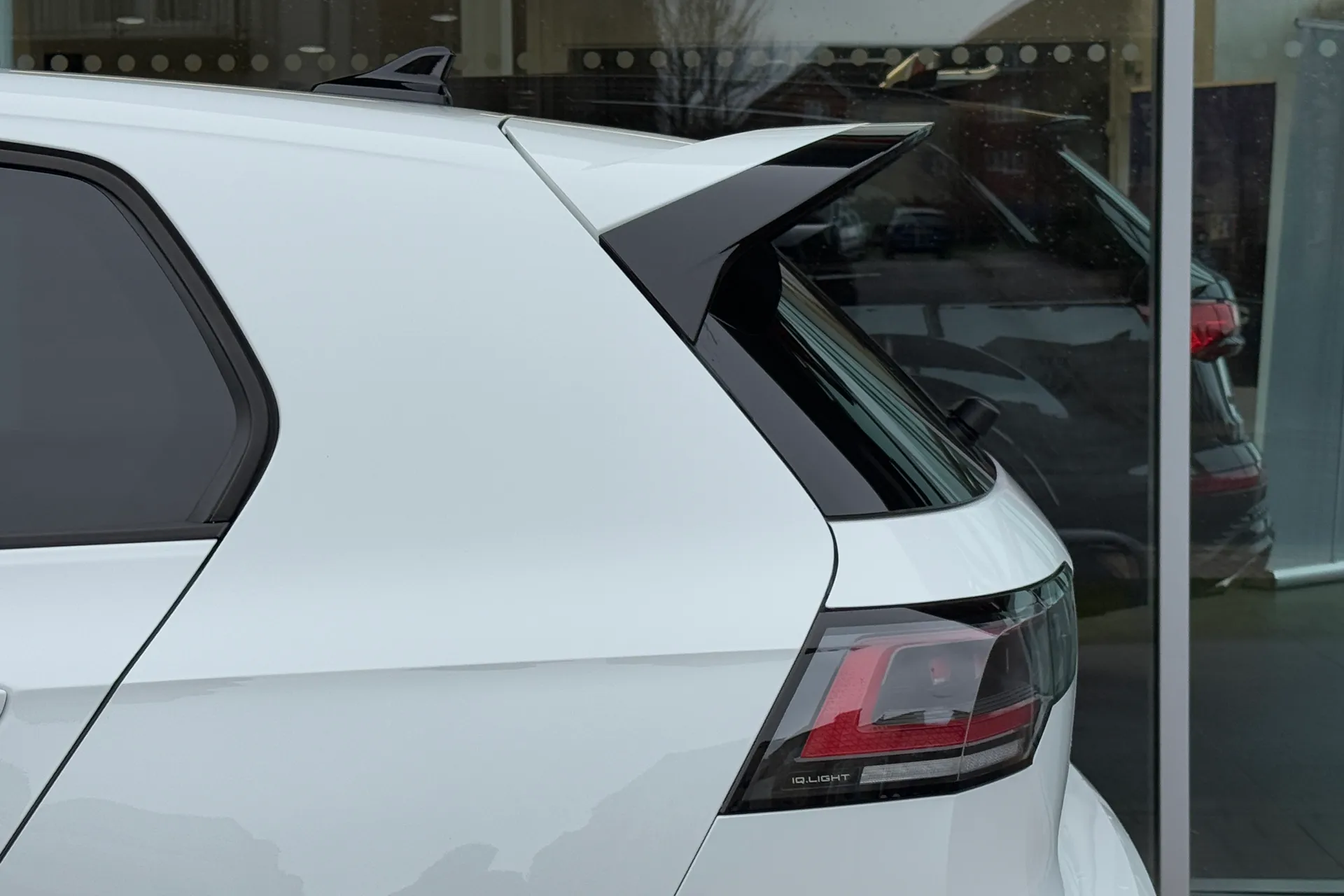 VOLKSWAGEN GOLF thumbnail image number 48