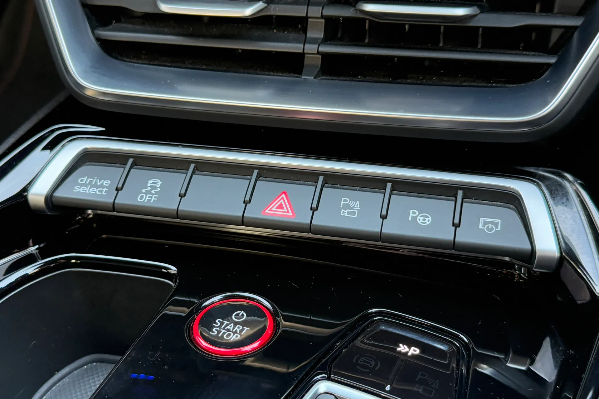 Audi RS e-tron GT thumbnail image number 45