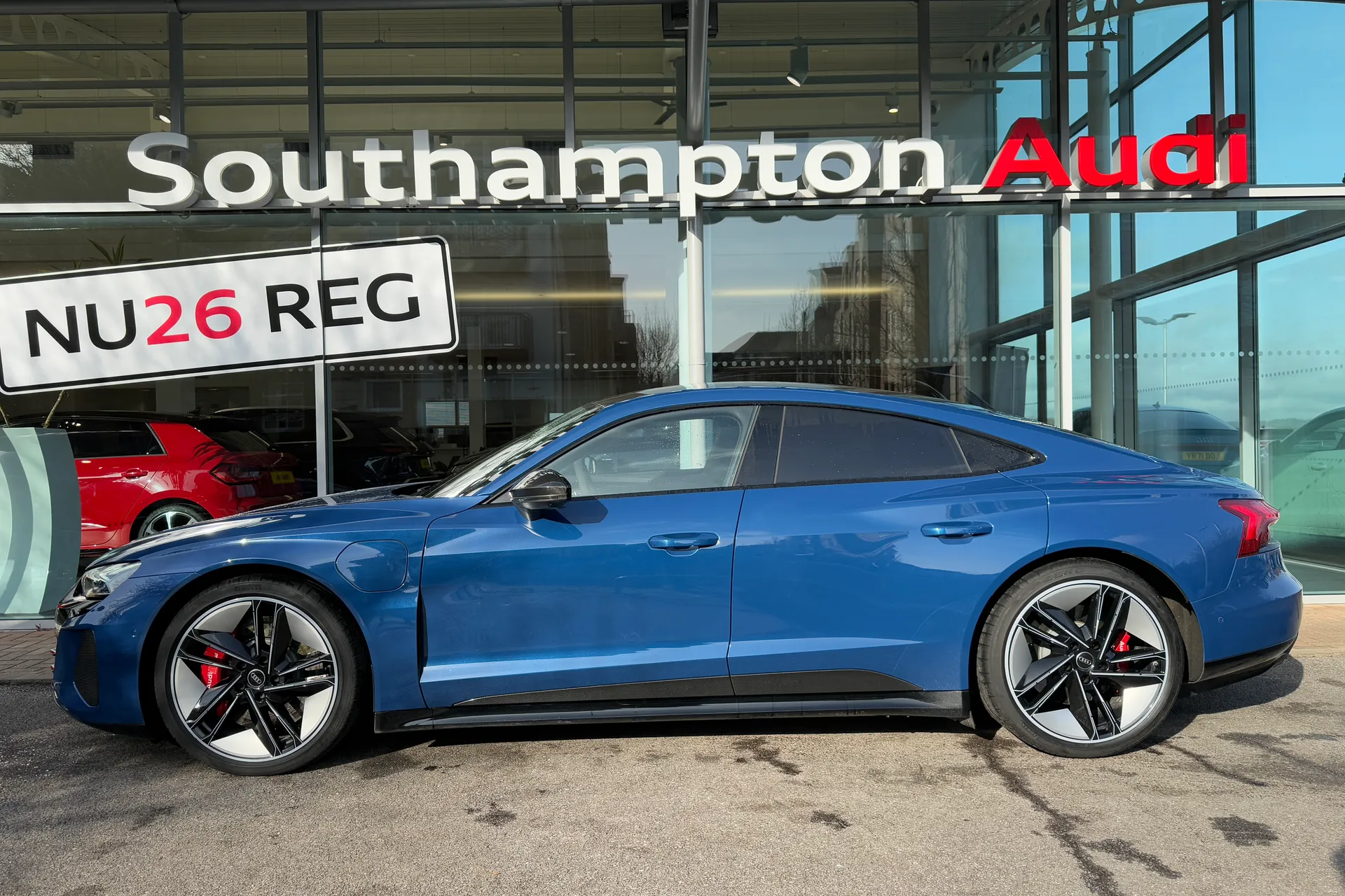 Audi RS e-tron GT thumbnail image number 34