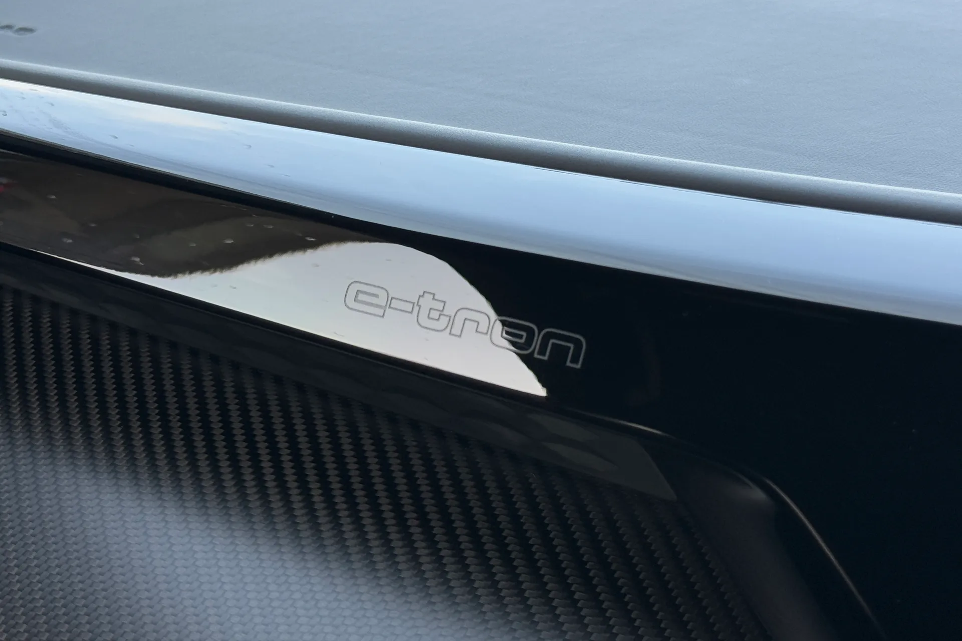 Audi RS e-tron GT thumbnail image number 52