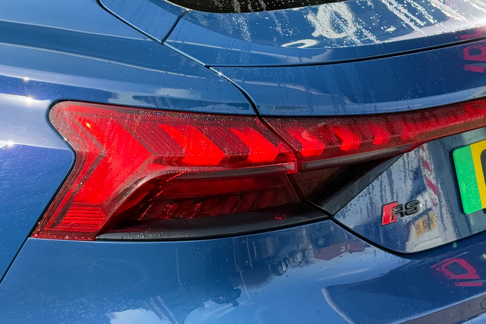 Audi RS e-tron GT thumbnail image number 26