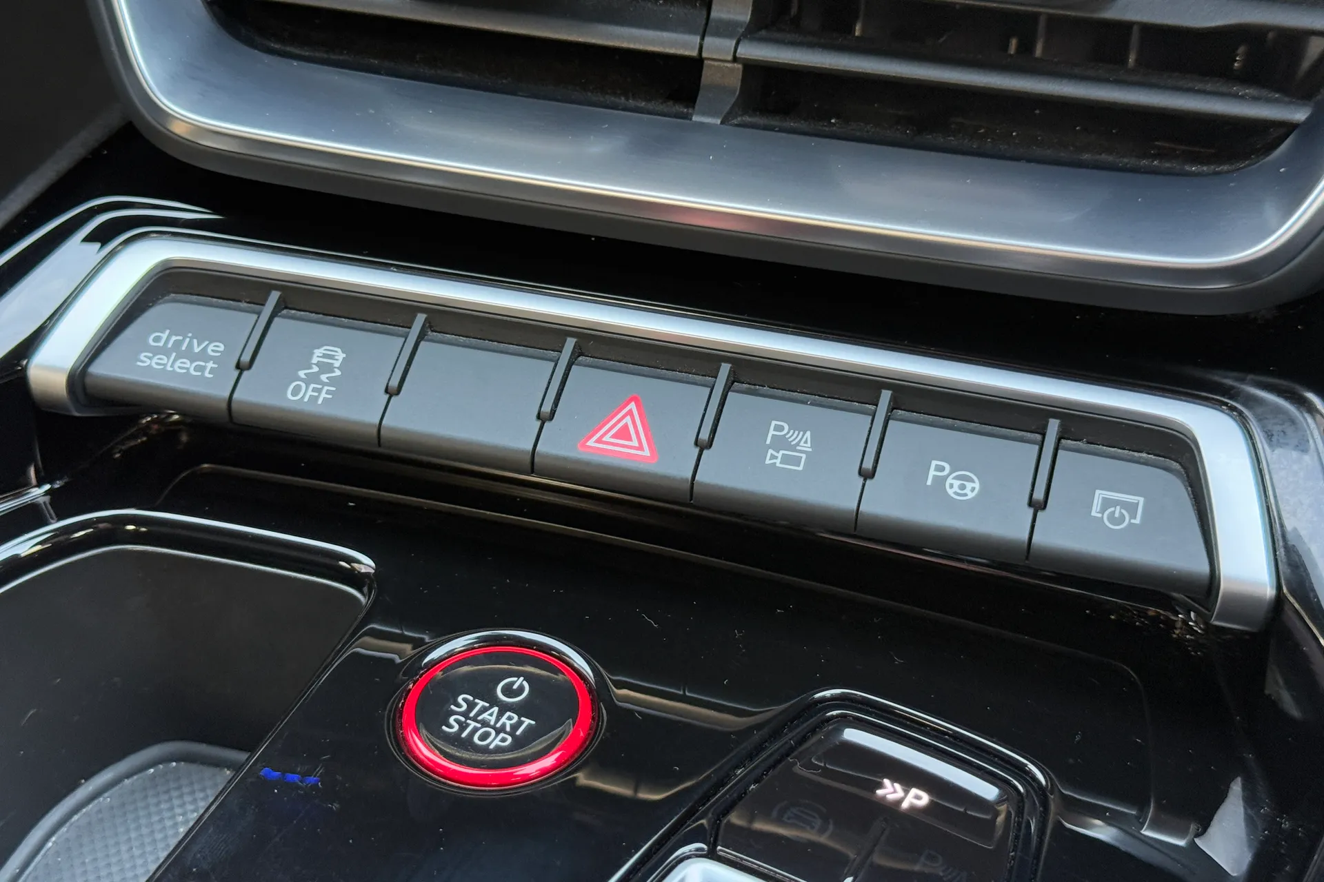 Audi RS e-tron GT thumbnail image number 48