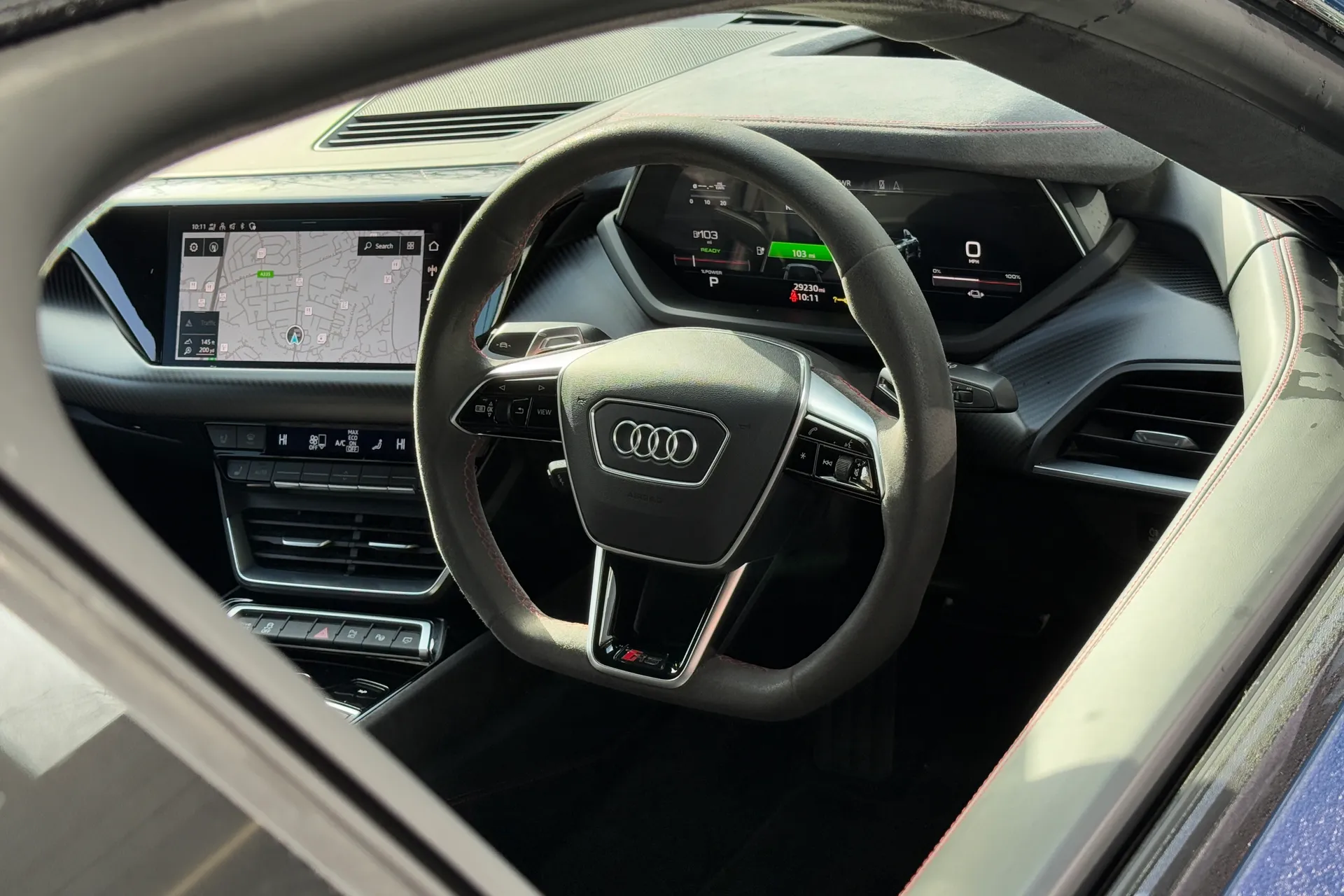 Audi RS e-tron GT thumbnail image number 16