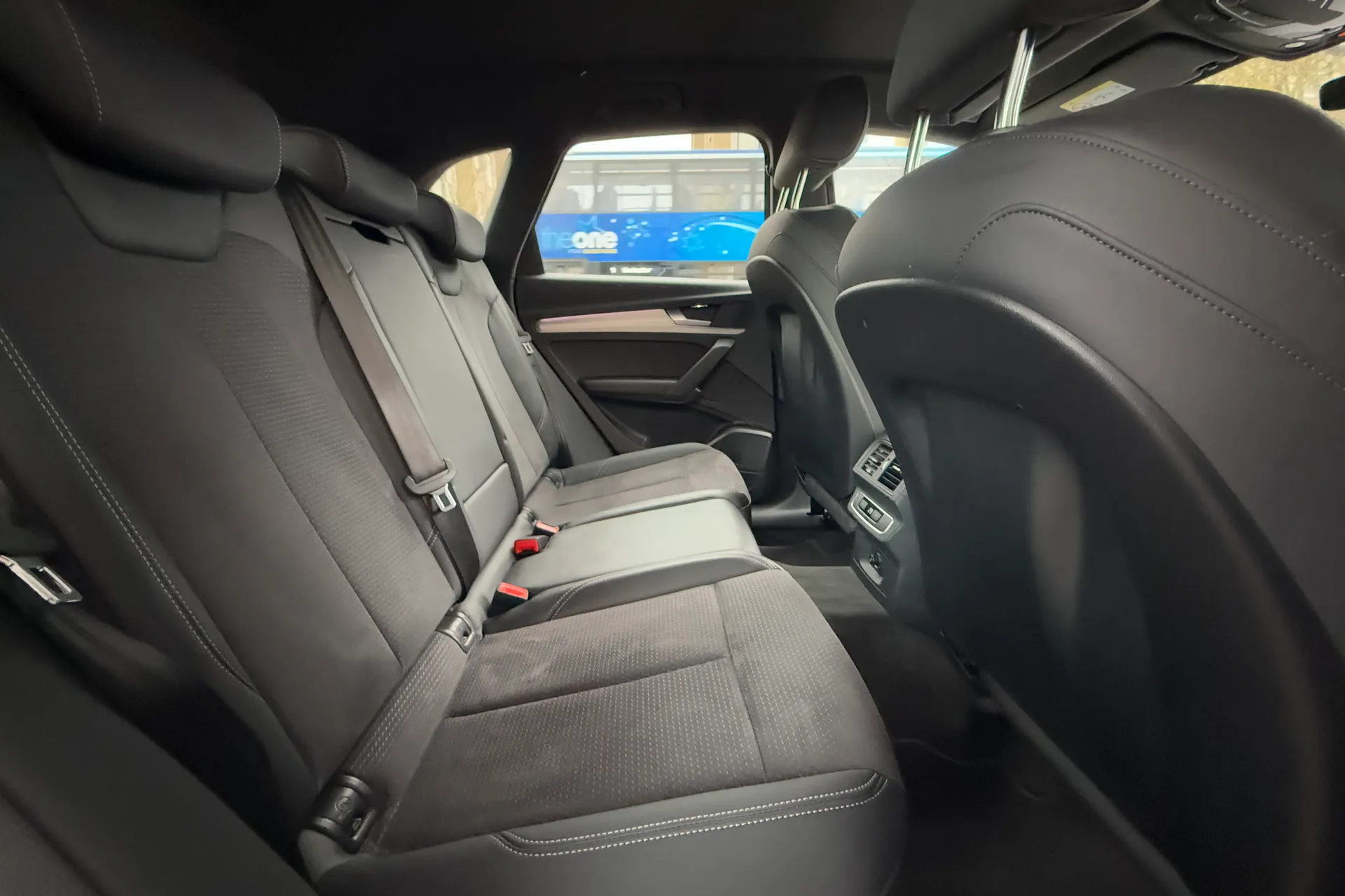 Audi Q5 thumbnail image number 39