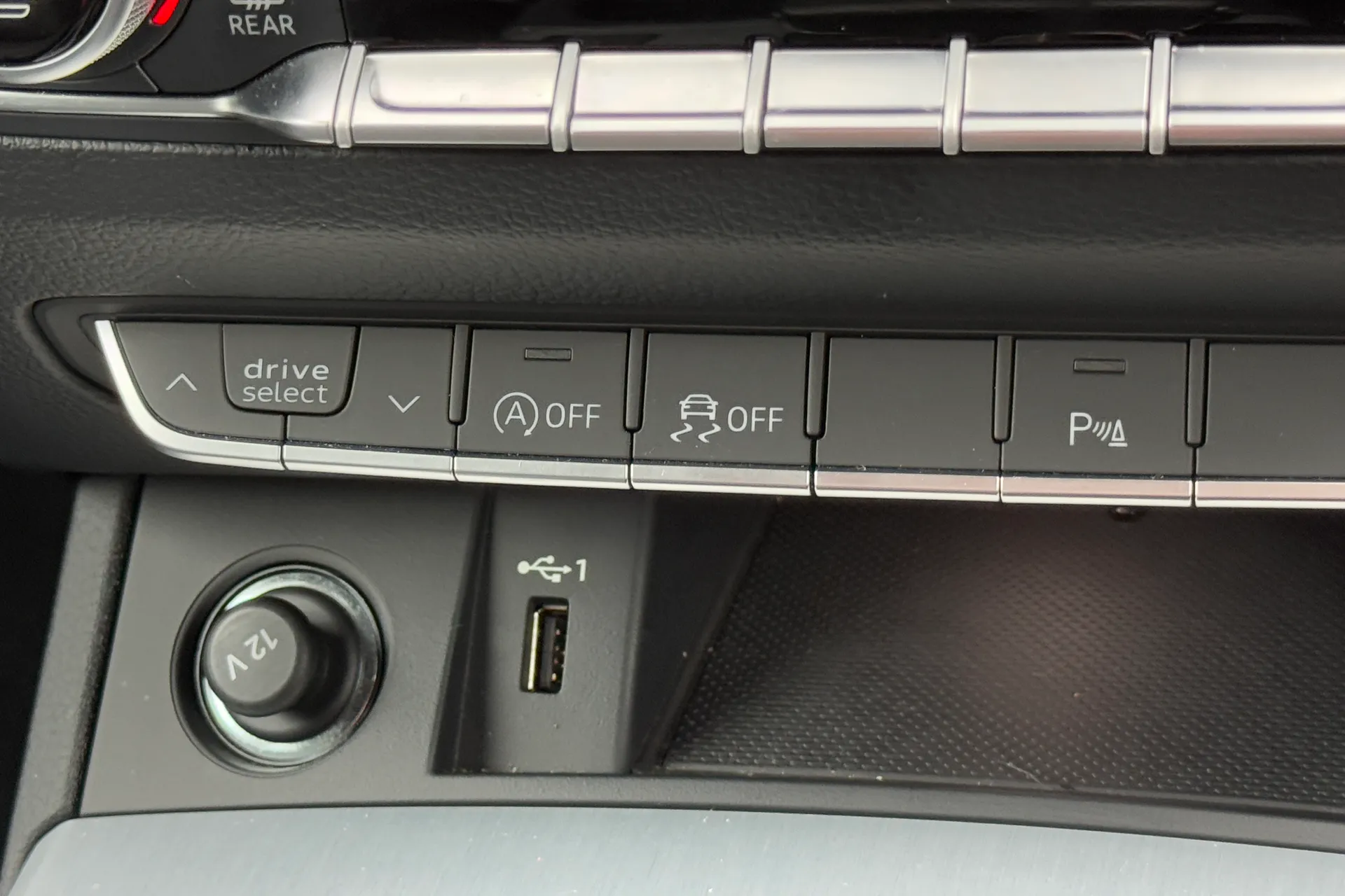 Audi Q5 thumbnail image number 23