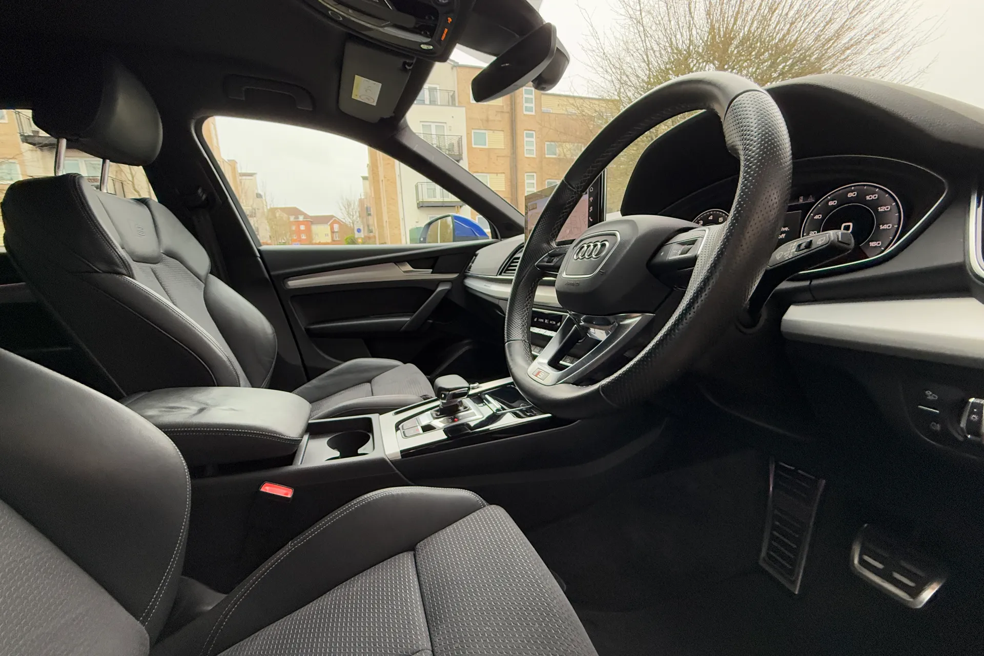 Audi Q5 thumbnail image number 12