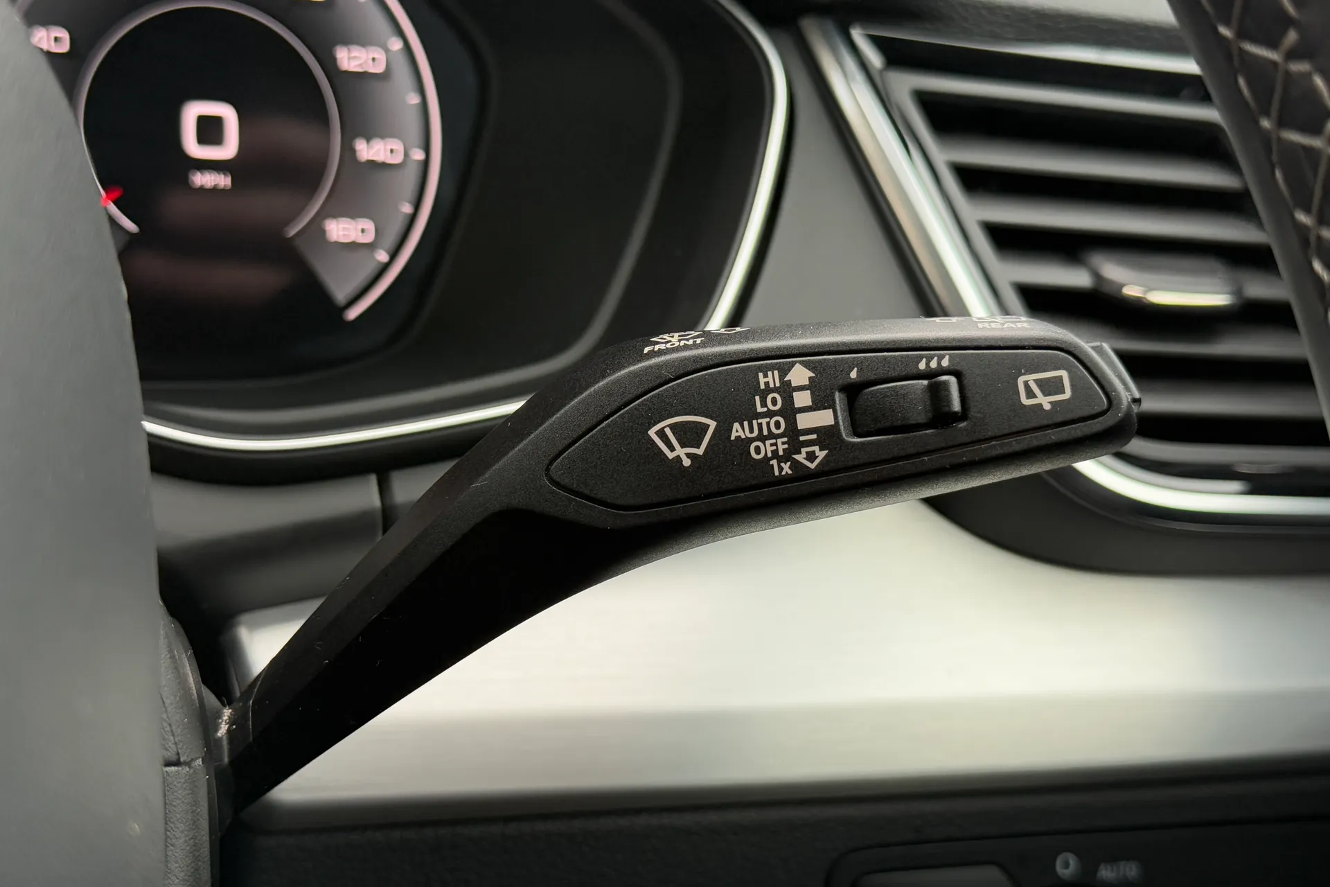 Audi Q5 thumbnail image number 19