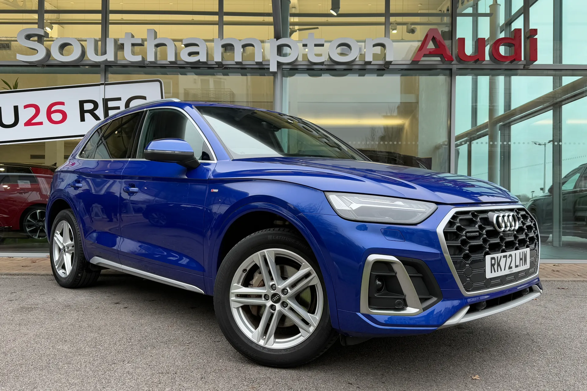 Audi Q5 focused image