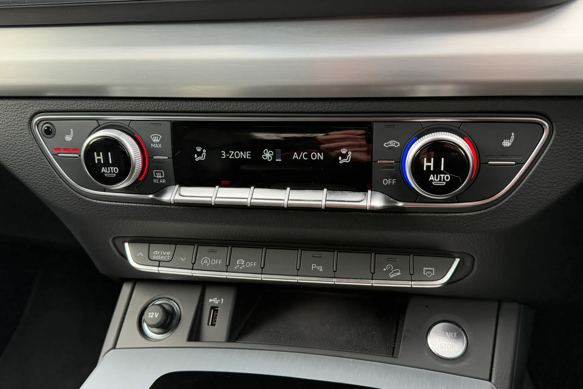 Audi Q5 thumbnail image number 21