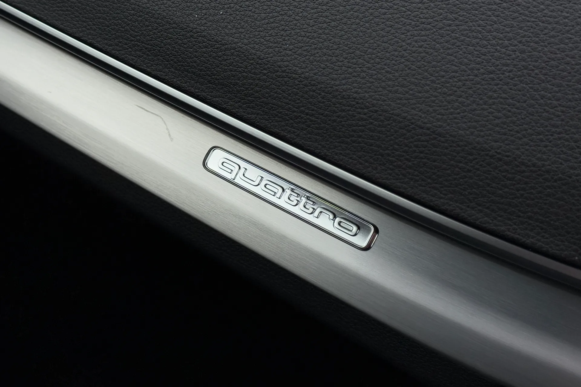 Audi Q5 thumbnail image number 25